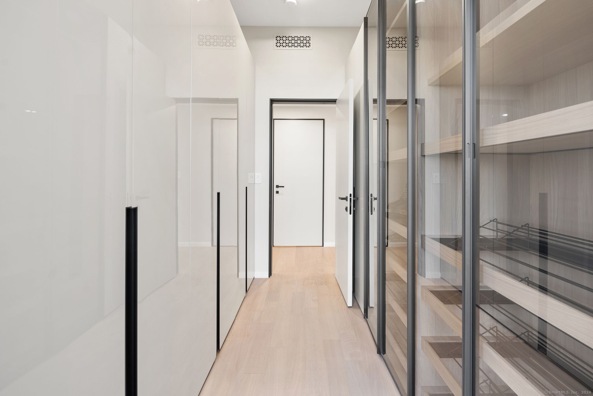 Photo 19 of 235 River Drive, East Hartford, CT