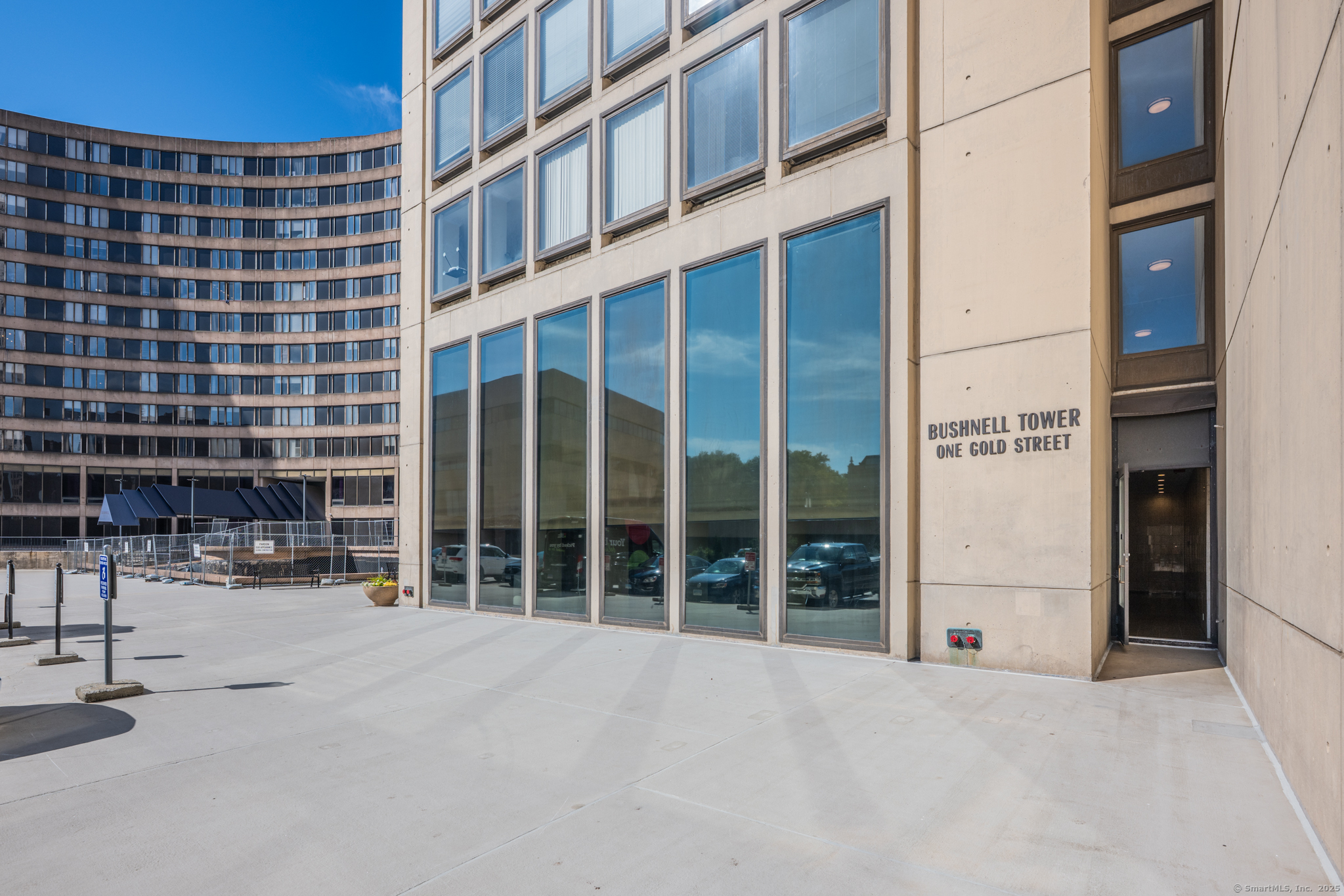 Homes for sale in Hartford, CT | 1 Gold St #APT 9D, Hartford, CT 06103 | MLS# 24149907