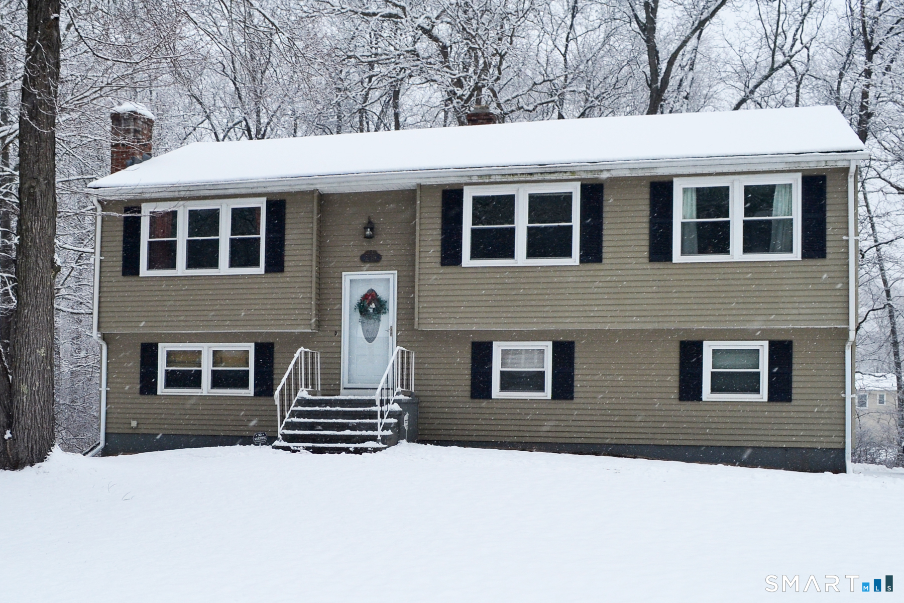 Stylish, move-in ready 3-bedroom home in one of the area's most walkable, sought-after neighborhoods. Enjoy a bright layout with 1 full bath, 2 half baths, a 2-car garage, and a flat, entertainer's backyard perfect for gatherings. Major system upgrades deliver turnkey confidence: new oil tank (2024), boilers (2019 & 2018), refrigerator and oven (2025), and a 2017 roof. A rare blend of location, updates, and outdoor space - this home checks every box. Come see why it's the one you've been waiting for.