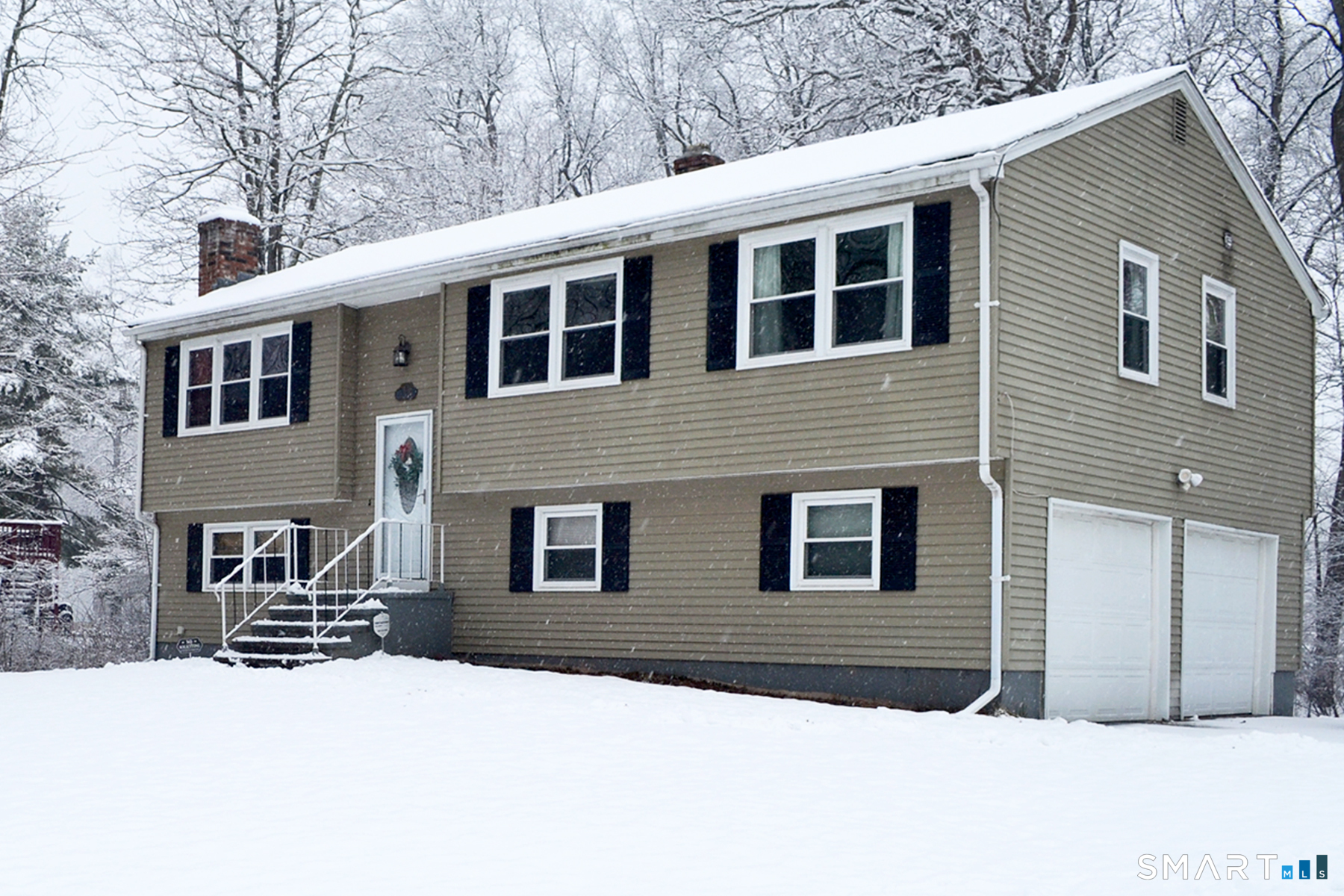 Photo 2 of 238 Willowcrest Drive, Windsor, CT