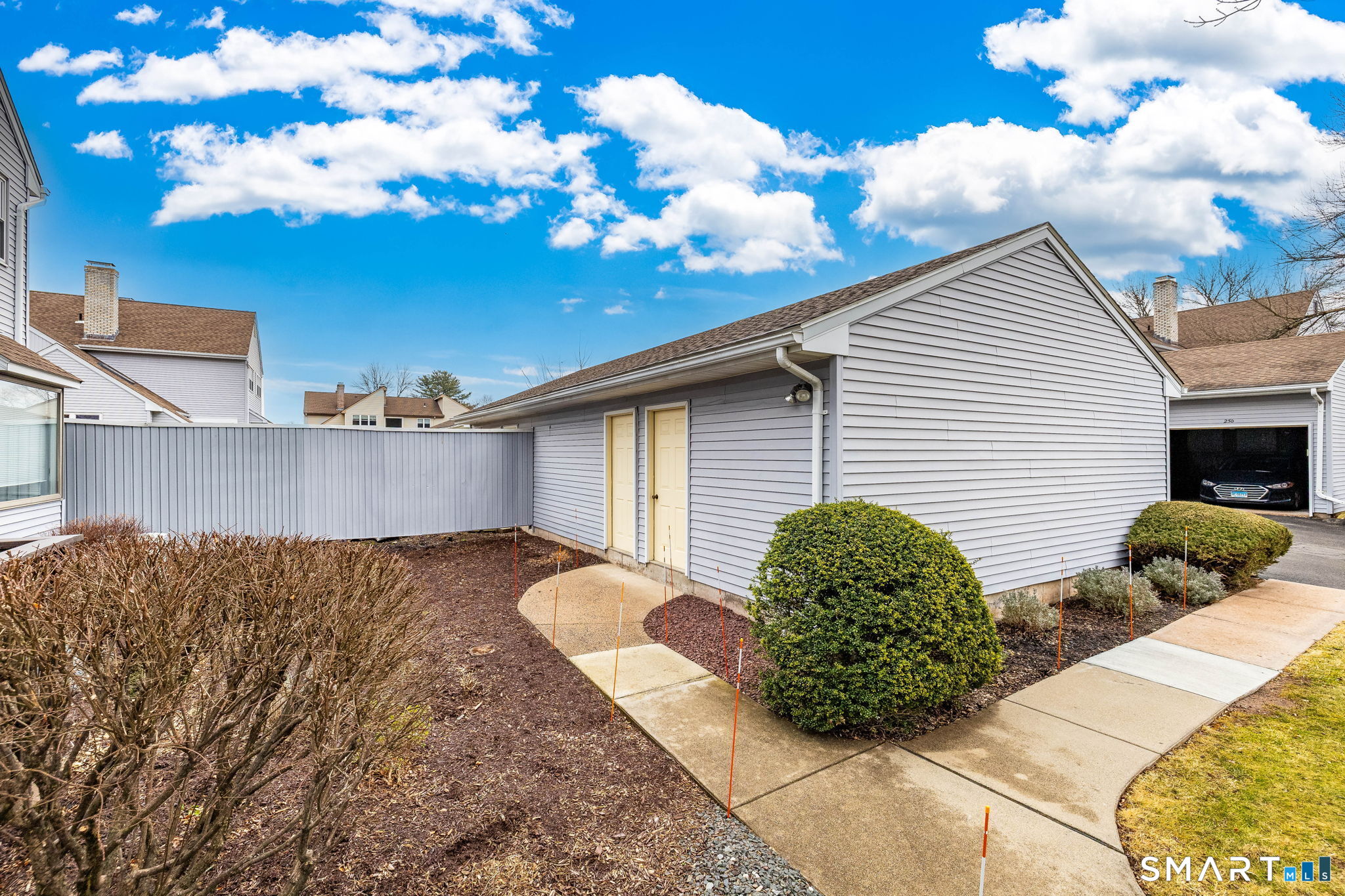 Photo 32 of 27 Folkstone Road, East Windsor, CT