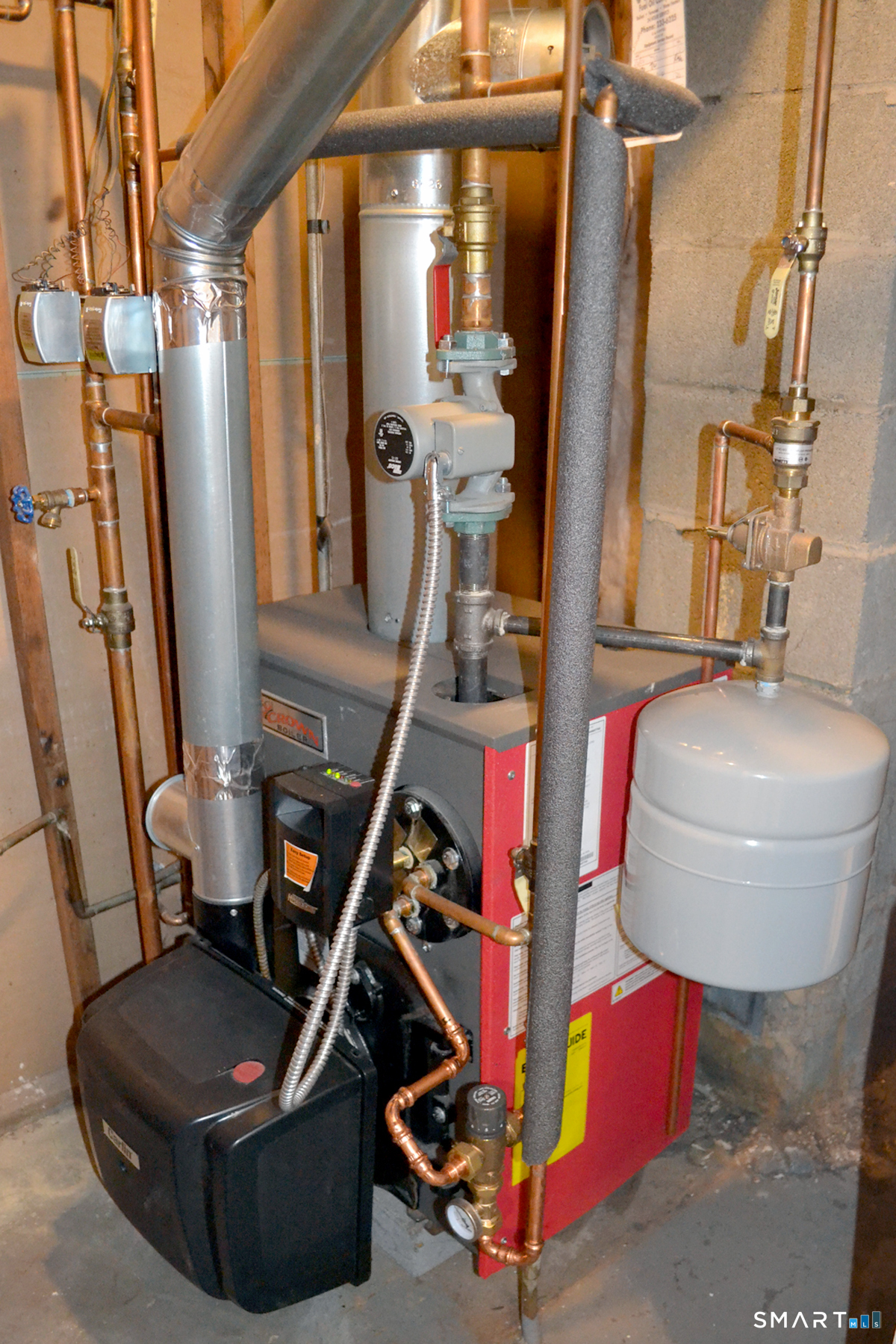 Photo 17 of 238 Willowcrest Drive, Windsor, CT