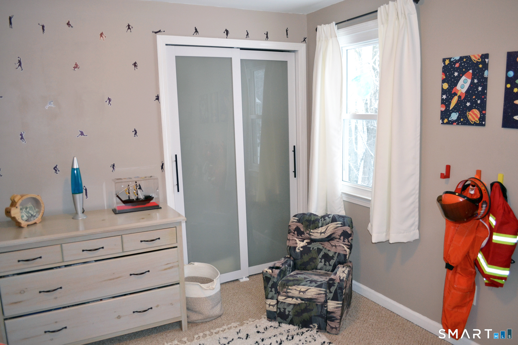 Photo 13 of 238 Willowcrest Drive, Windsor, CT