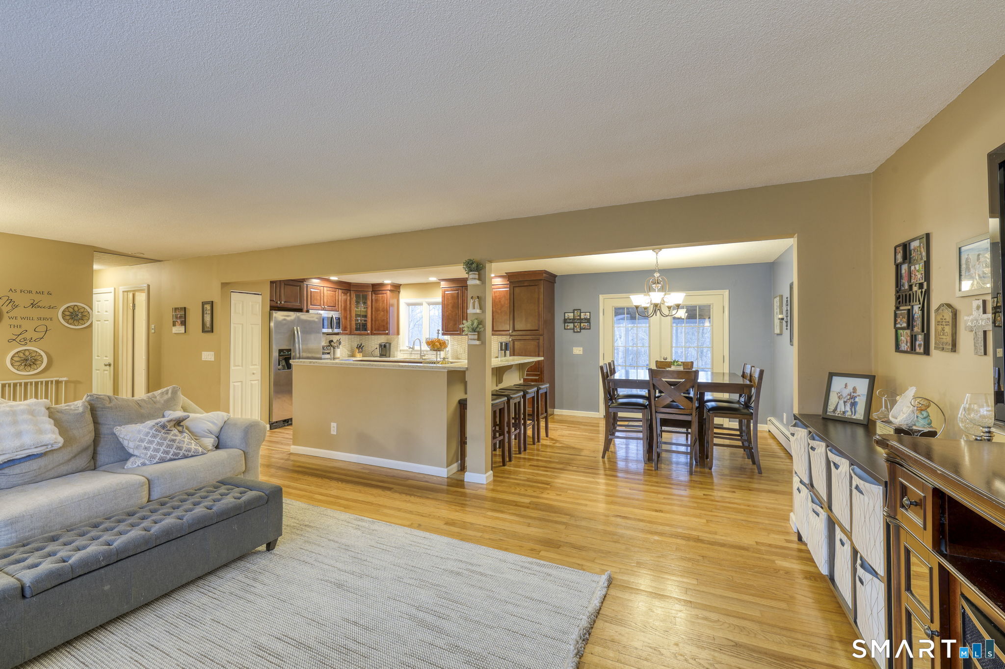 Homes for sale in Danbury, CT | 19 Eastwood Rd, Danbury, CT 06811 | MLS# 24149490