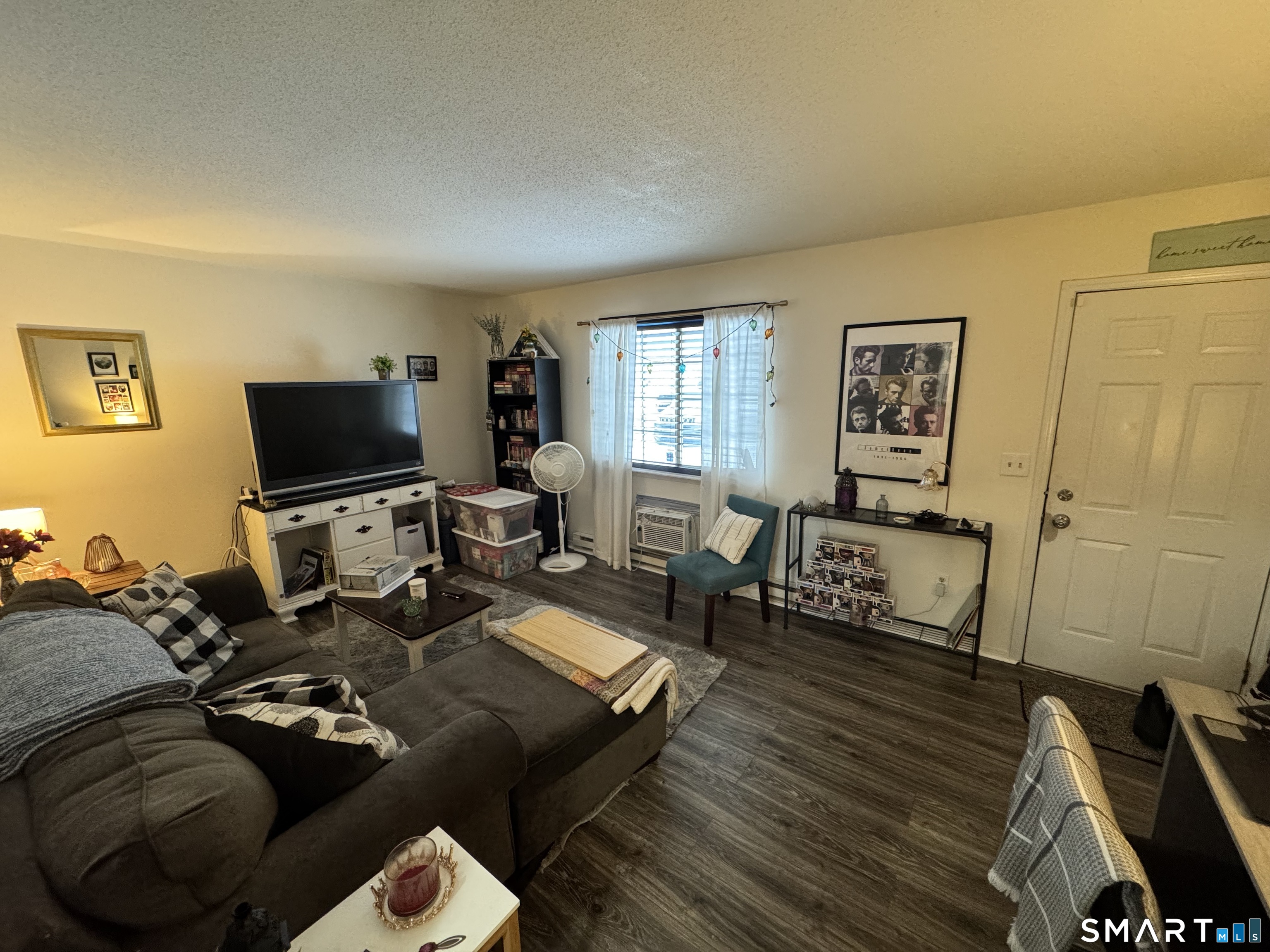 Homes for sale in Waterbury, CT | 35 Mountain Village Rd #16, Waterbury, CT 06706 | MLS# 24149847