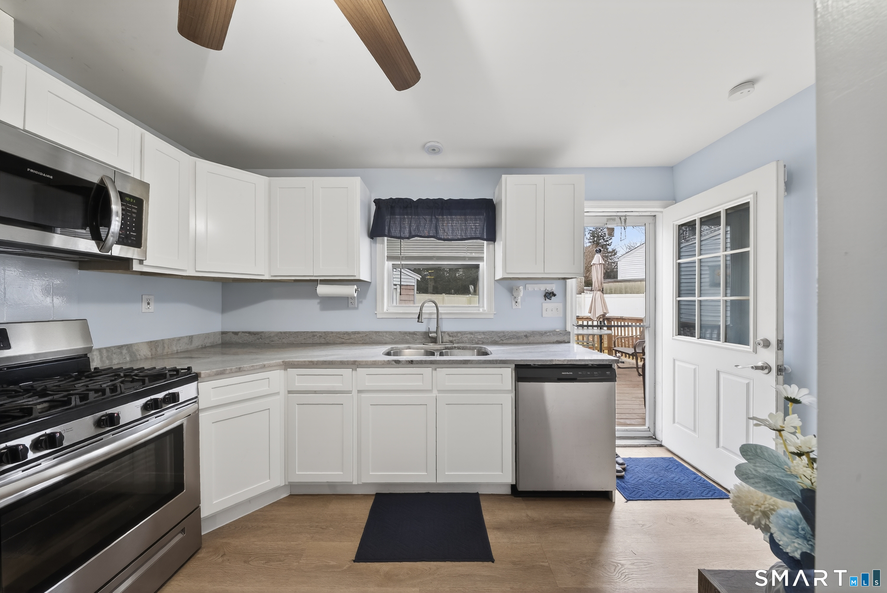 Homes for sale in West Haven, CT | 62 Strathmore Rd, West Haven, CT 06516 | MLS# 24148857