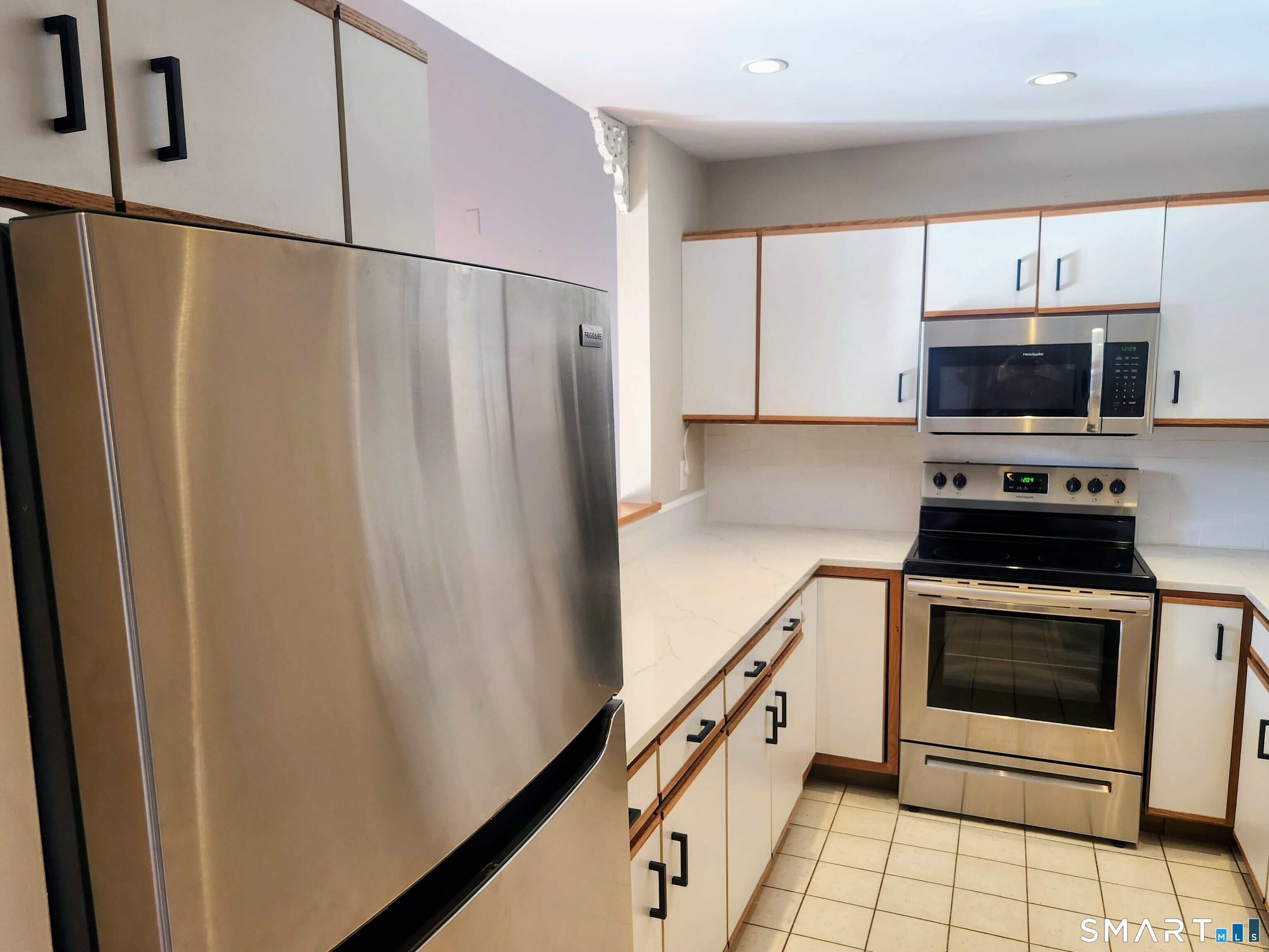 Photo 3 of 15 Perry Avenue, Norwalk, CT