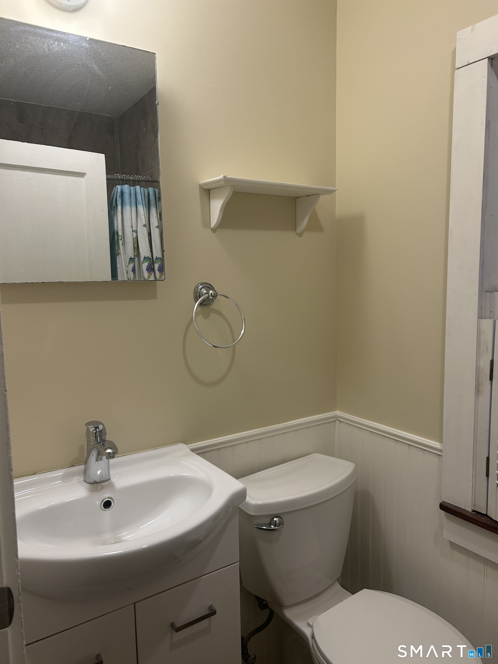 Photo 9 of 673 Lovely Street, Avon, CT