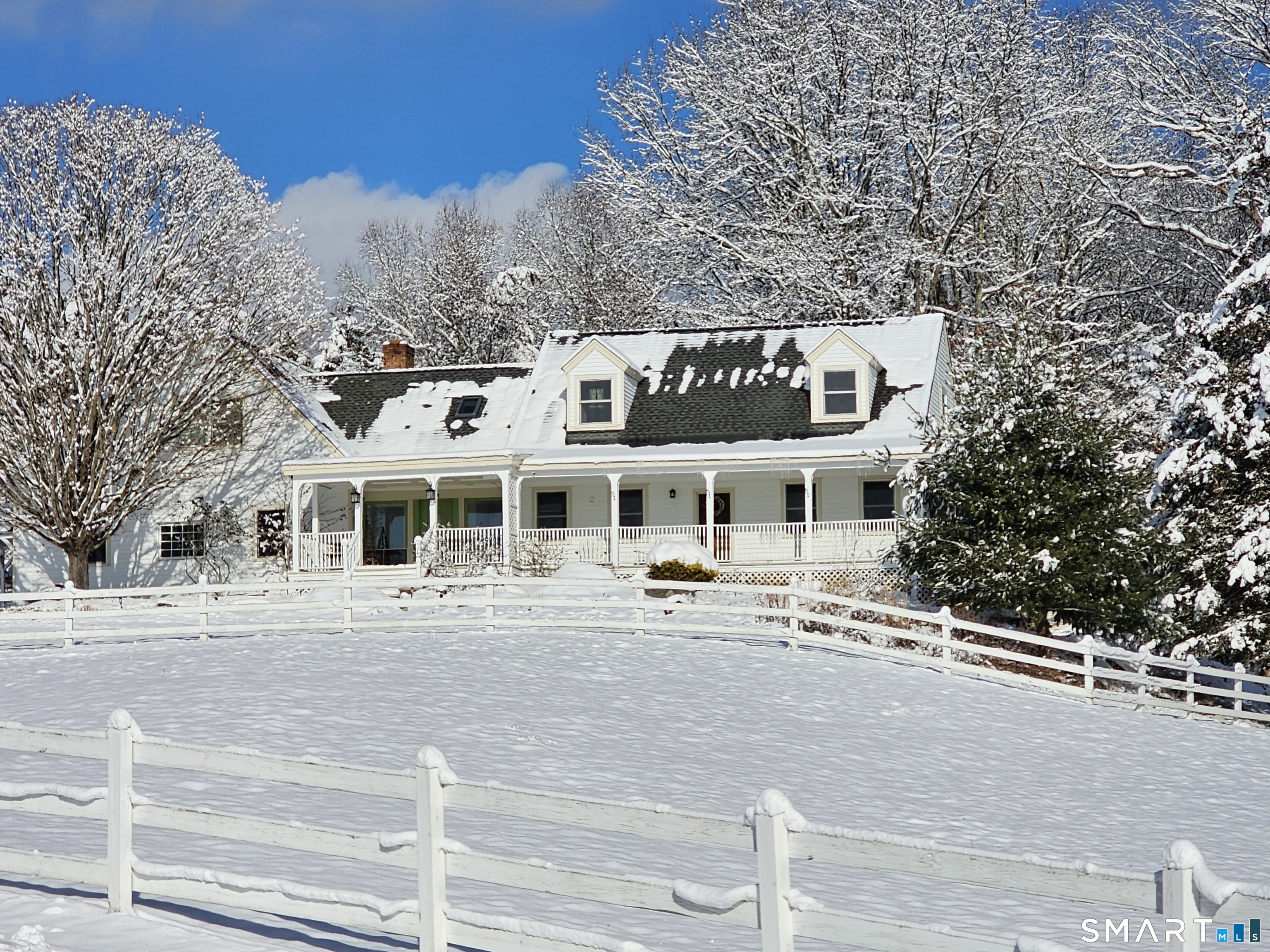 Homes for sale in Woodbury, CT | 819 Main St N, Woodbury, CT 06798 | MLS# 24139312