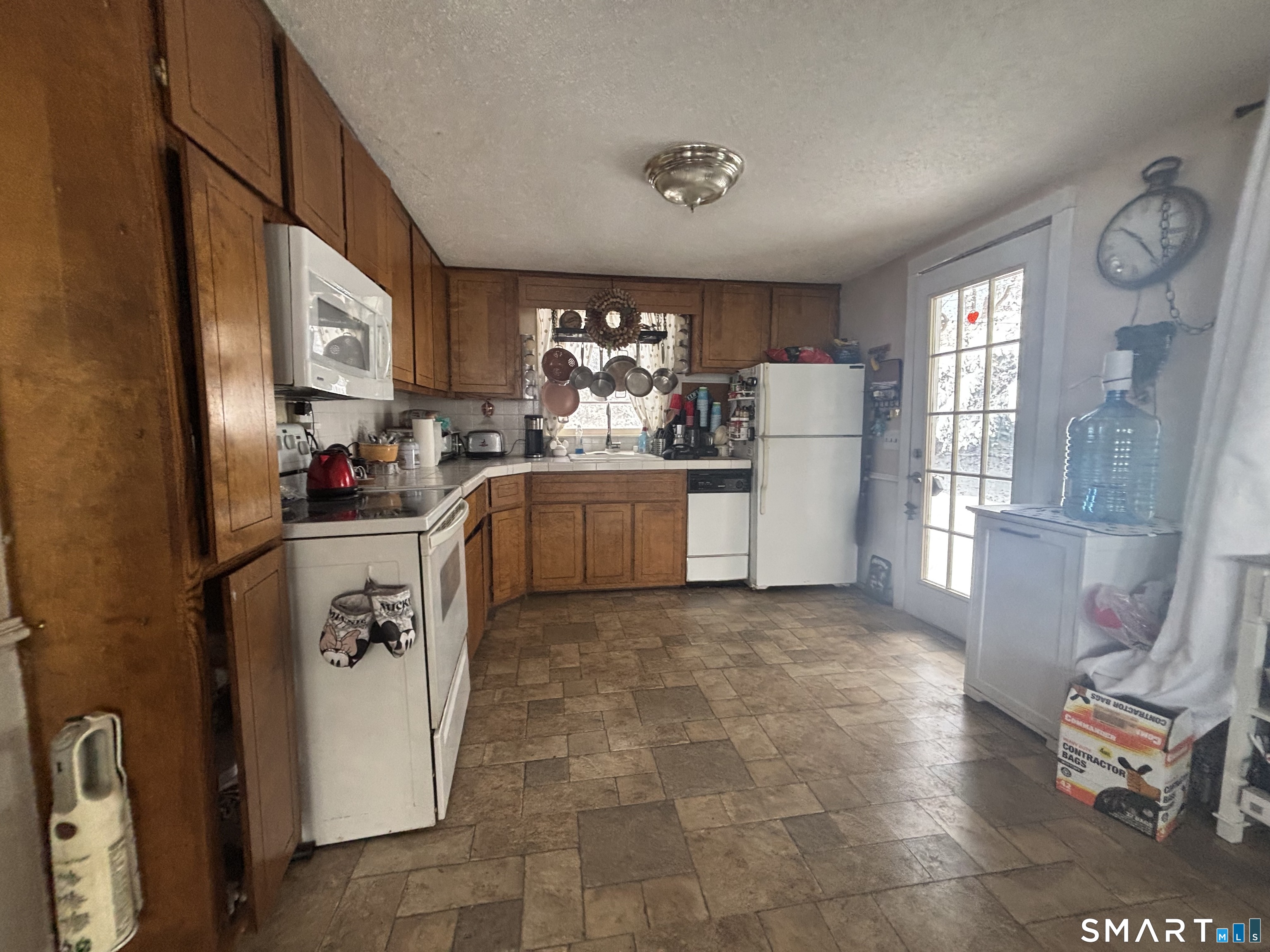 Photo 15 of 222 Mountain Road, Ellington, CT