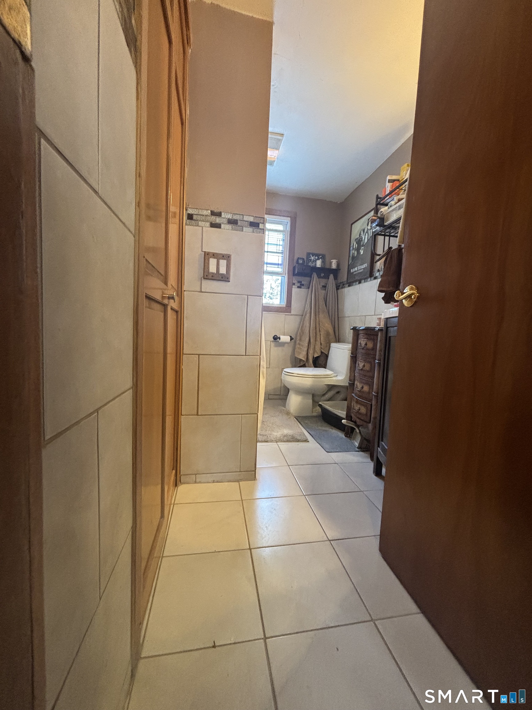 Photo 19 of 222 Mountain Road, Ellington, CT