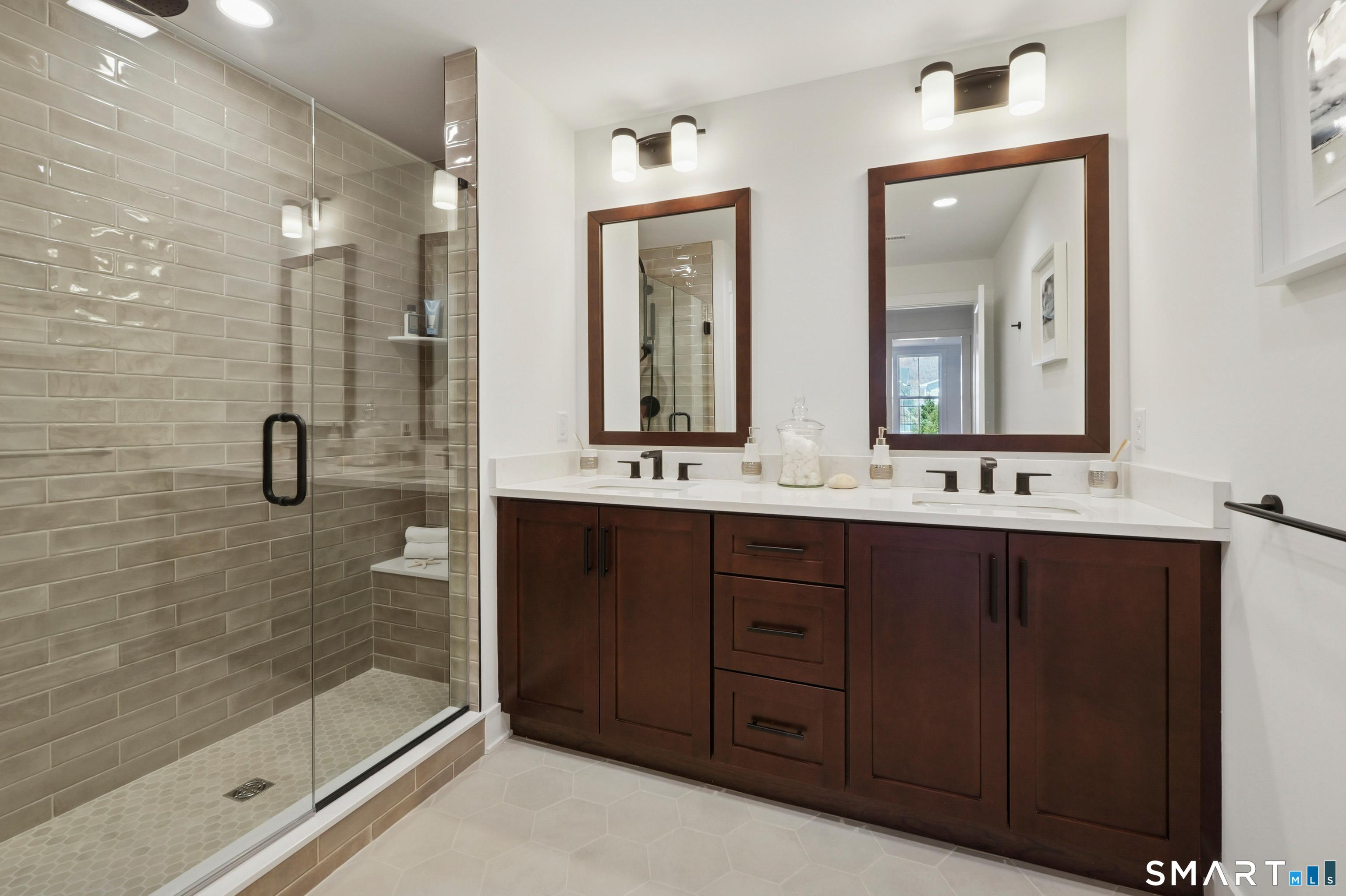 Homes for sale in Woodbridge, CT | 5 Edgewood Way #25, Woodbridge, CT 06525 | MLS# 24149897