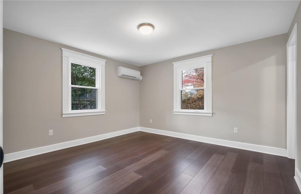 Photo 10 of 346 Middlebury Road, Middlebury, CT