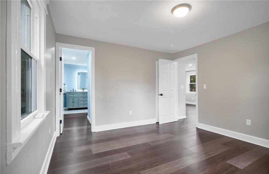 Photo 11 of 346 Middlebury Road, Middlebury, CT