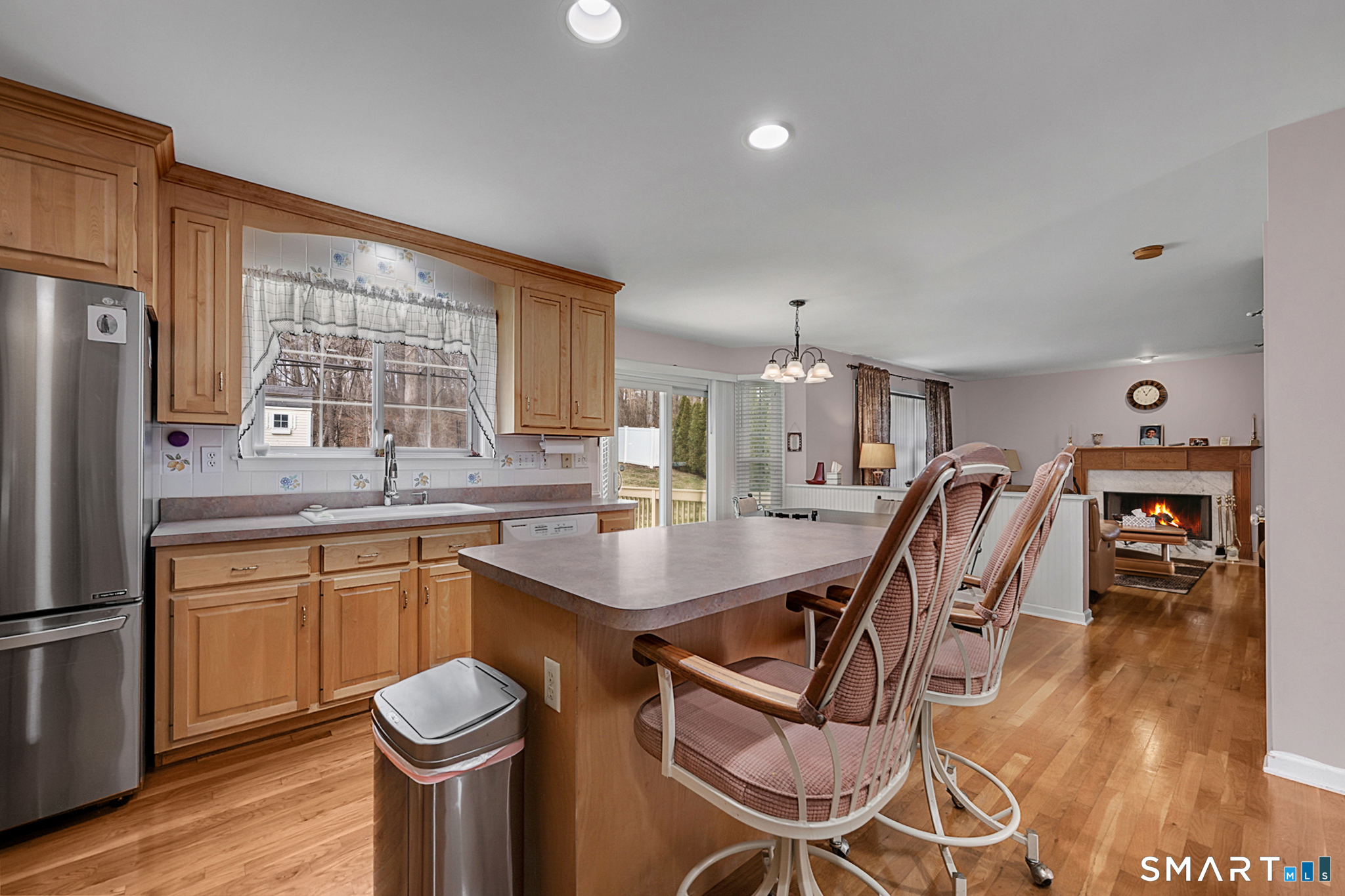 Homes for sale in Derby, CT | 22 Commodore Hull Dr, Derby, CT 06418 | MLS# 24149625