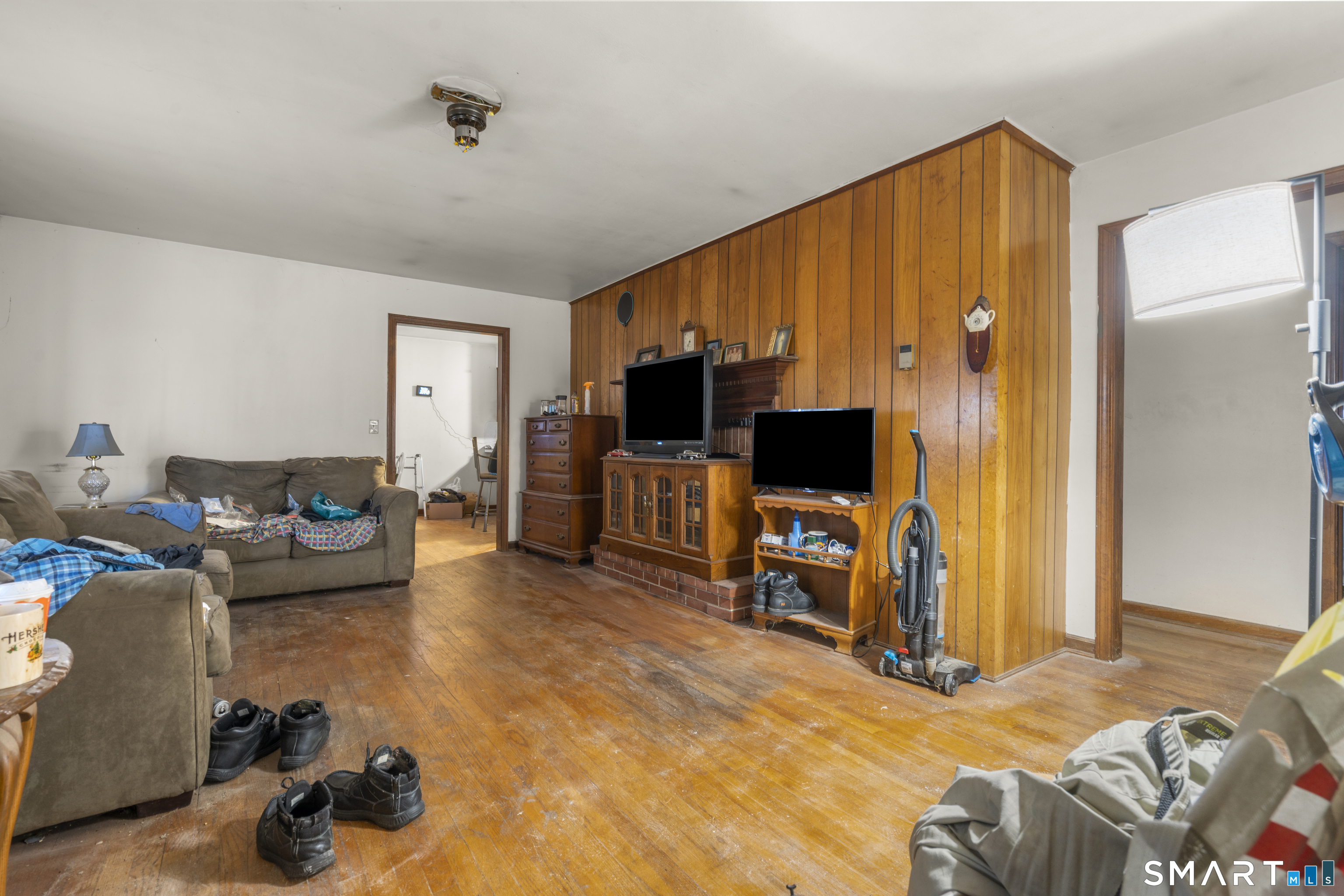 Homes for sale in Thomaston, CT | 531 Hickory Hill Rd, Thomaston, CT 06787 | MLS# 24149943