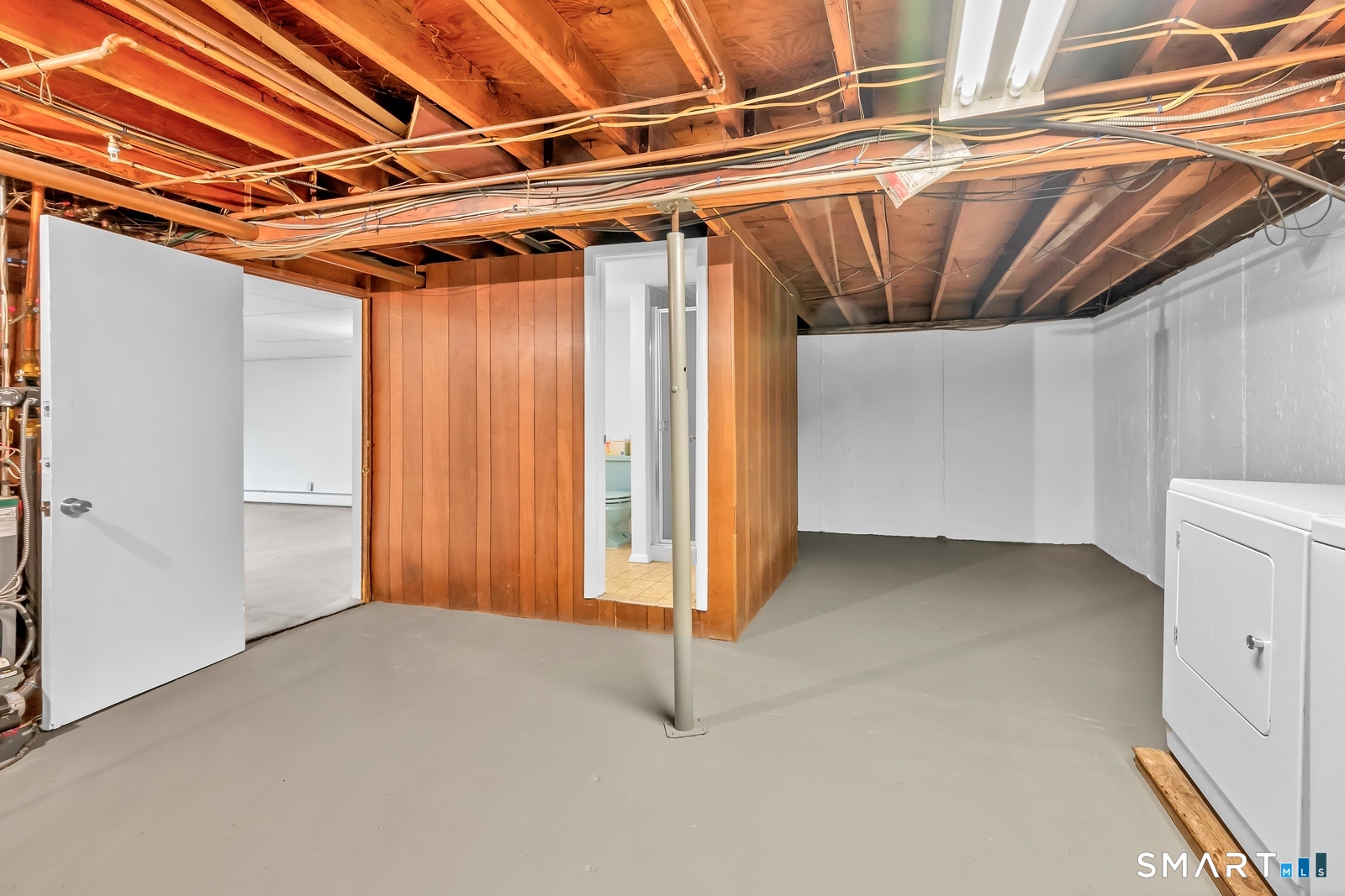 Homes for sale in Brookfield, CT | 18 Dean Rd, Brookfield, CT 06804 | MLS# 24149967