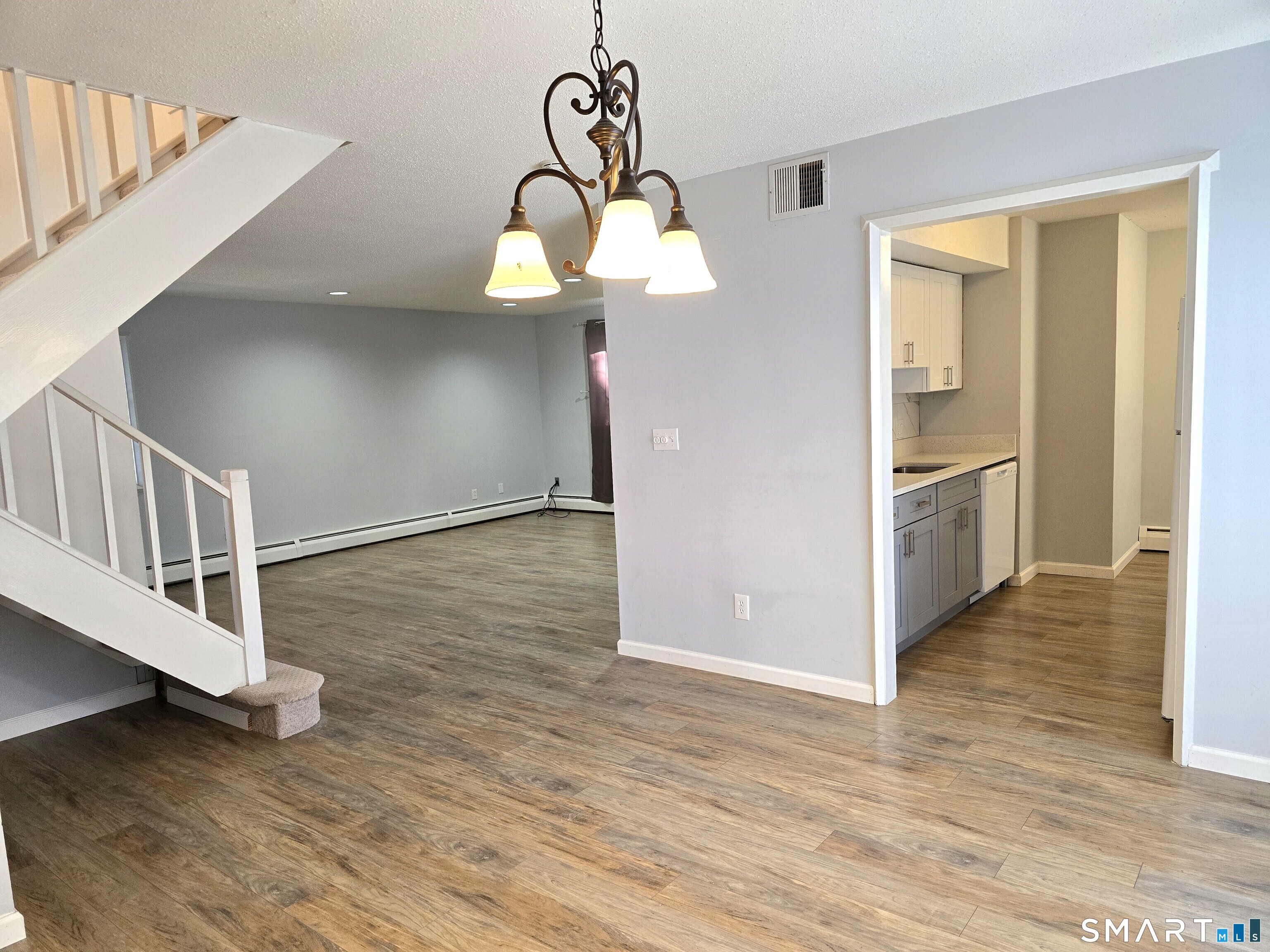 Photo 7 of 7 Staunton Court, Farmington, CT