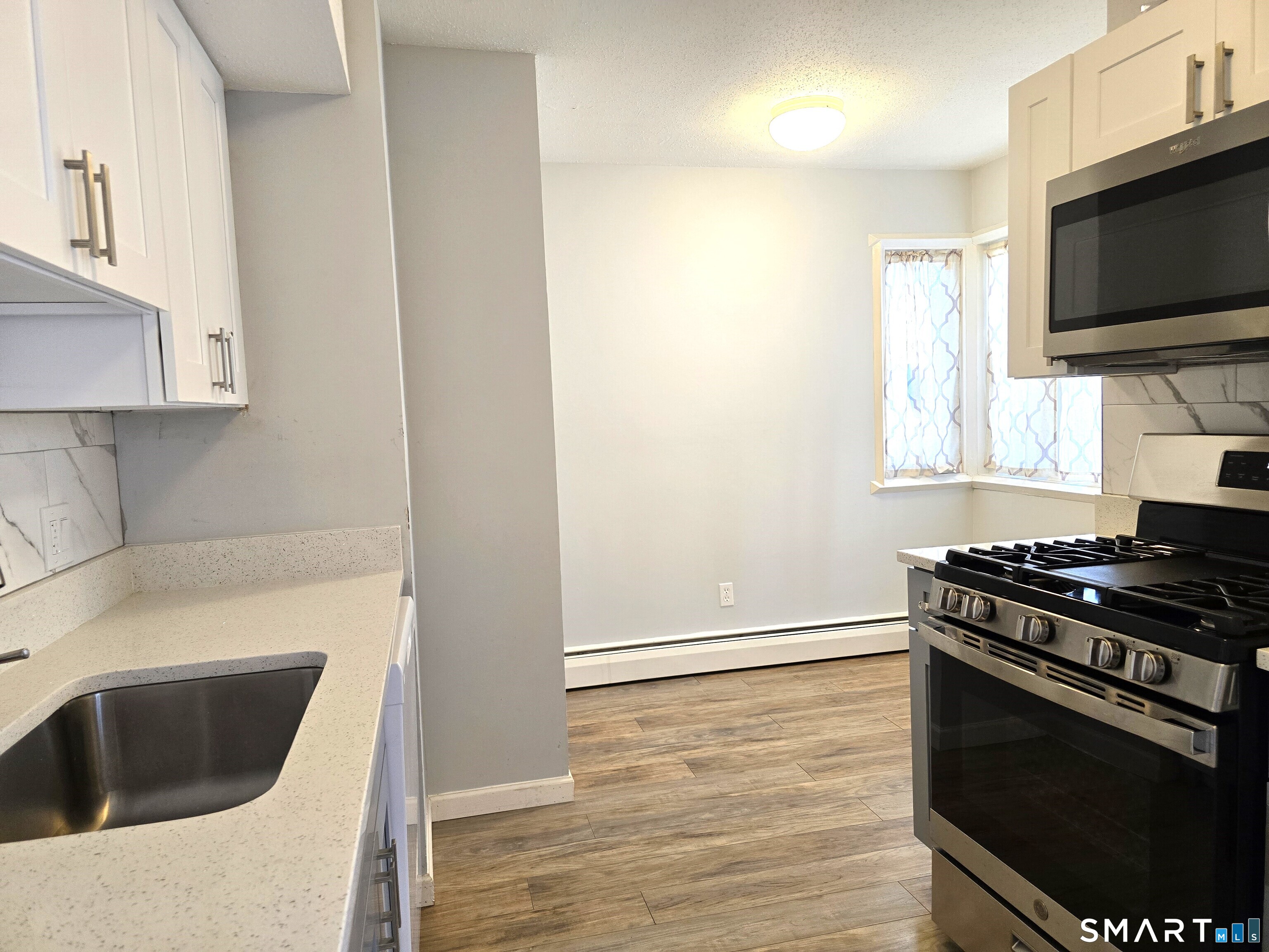 Photo 9 of 7 Staunton Court, Farmington, CT