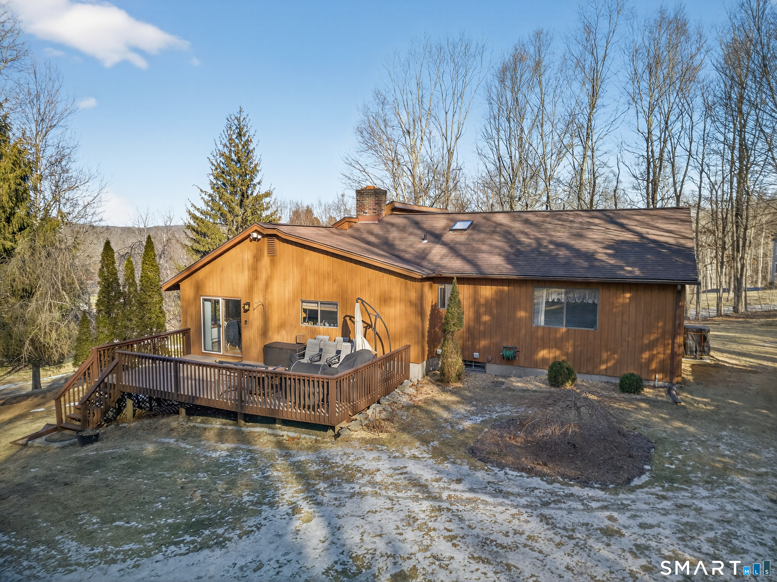 Homes for sale in Oxford, CT | 28 Oakcrest Rd, Oxford, CT 06478 | MLS# 24149982