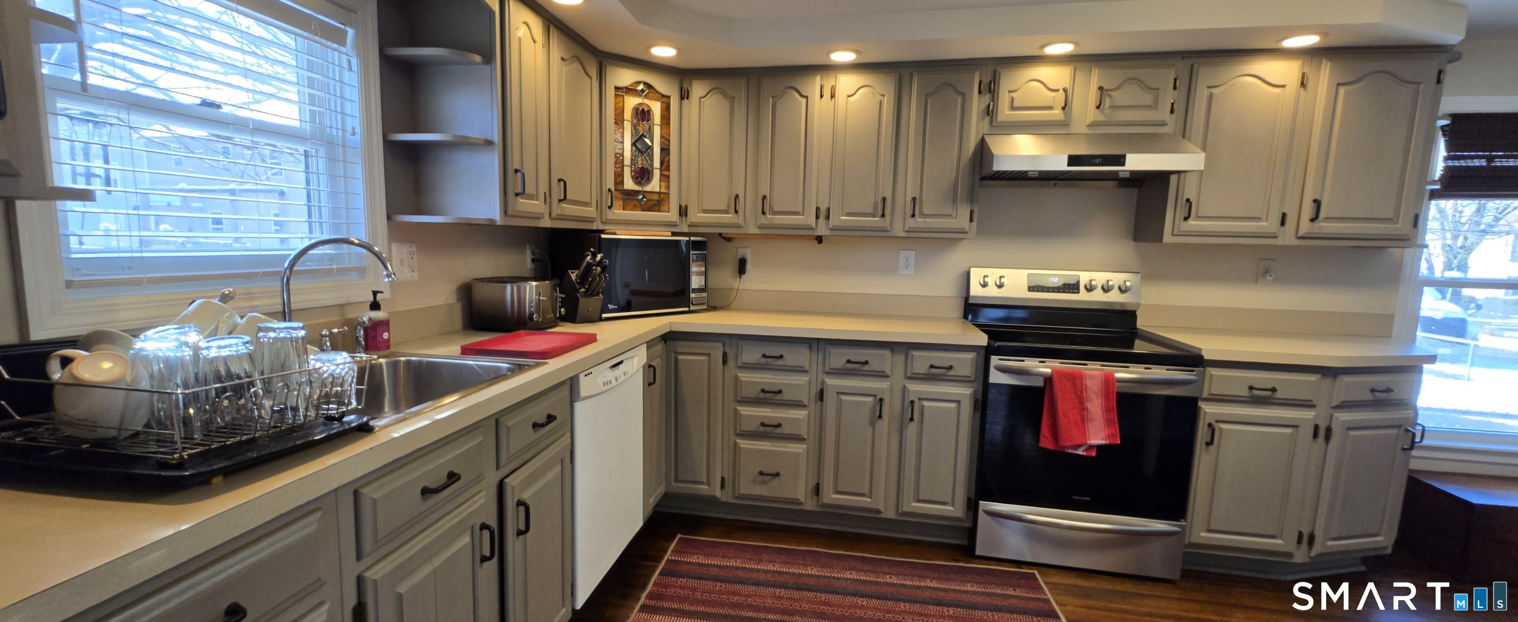 Photo 13 of 287 Hansen Avenue, Bridgeport, CT