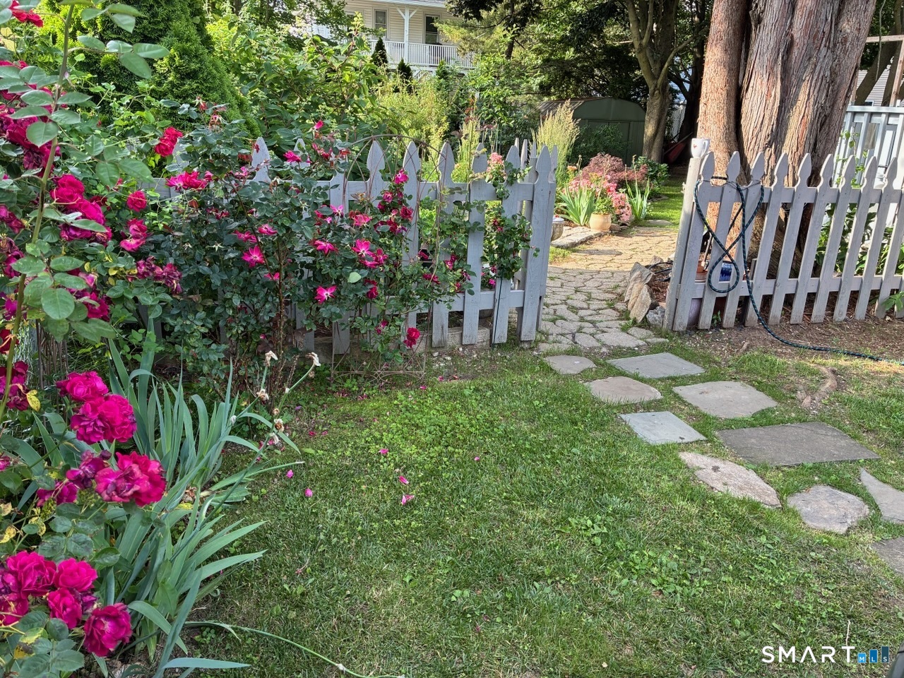 Photo 7 of 287 Hansen Avenue, Bridgeport, CT