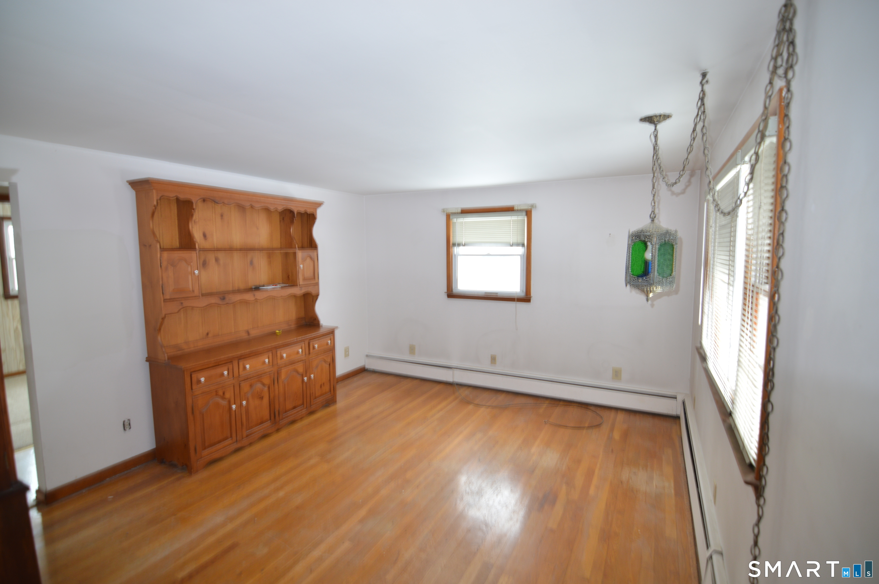 Homes for sale in Stratford, CT | 120 Chelsea St, Stratford, CT 06615 | MLS# 24148336