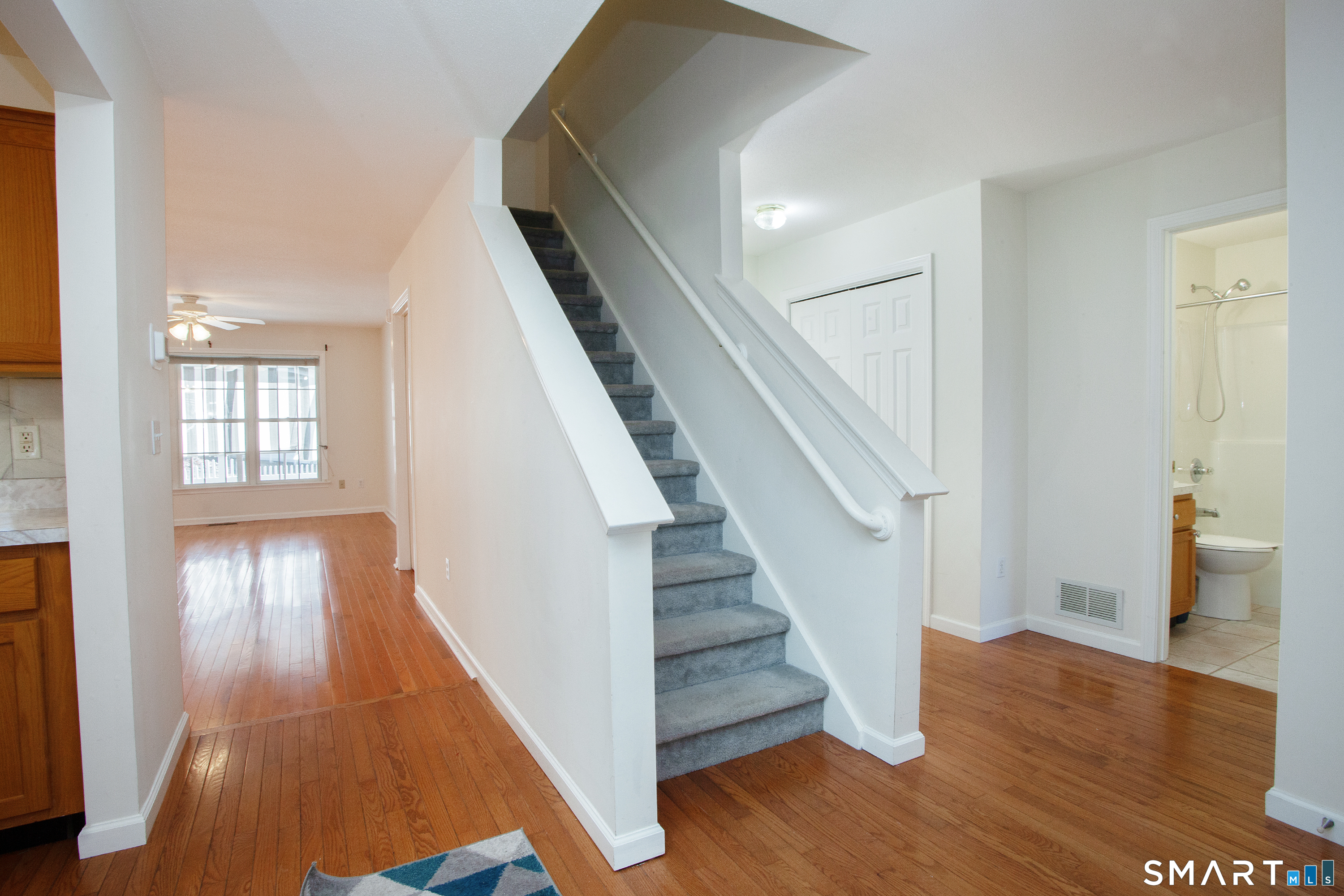 Homes for sale in Windsor, CT | 298 Kings Lndg #298, Windsor, CT 06095 | MLS# 24150003