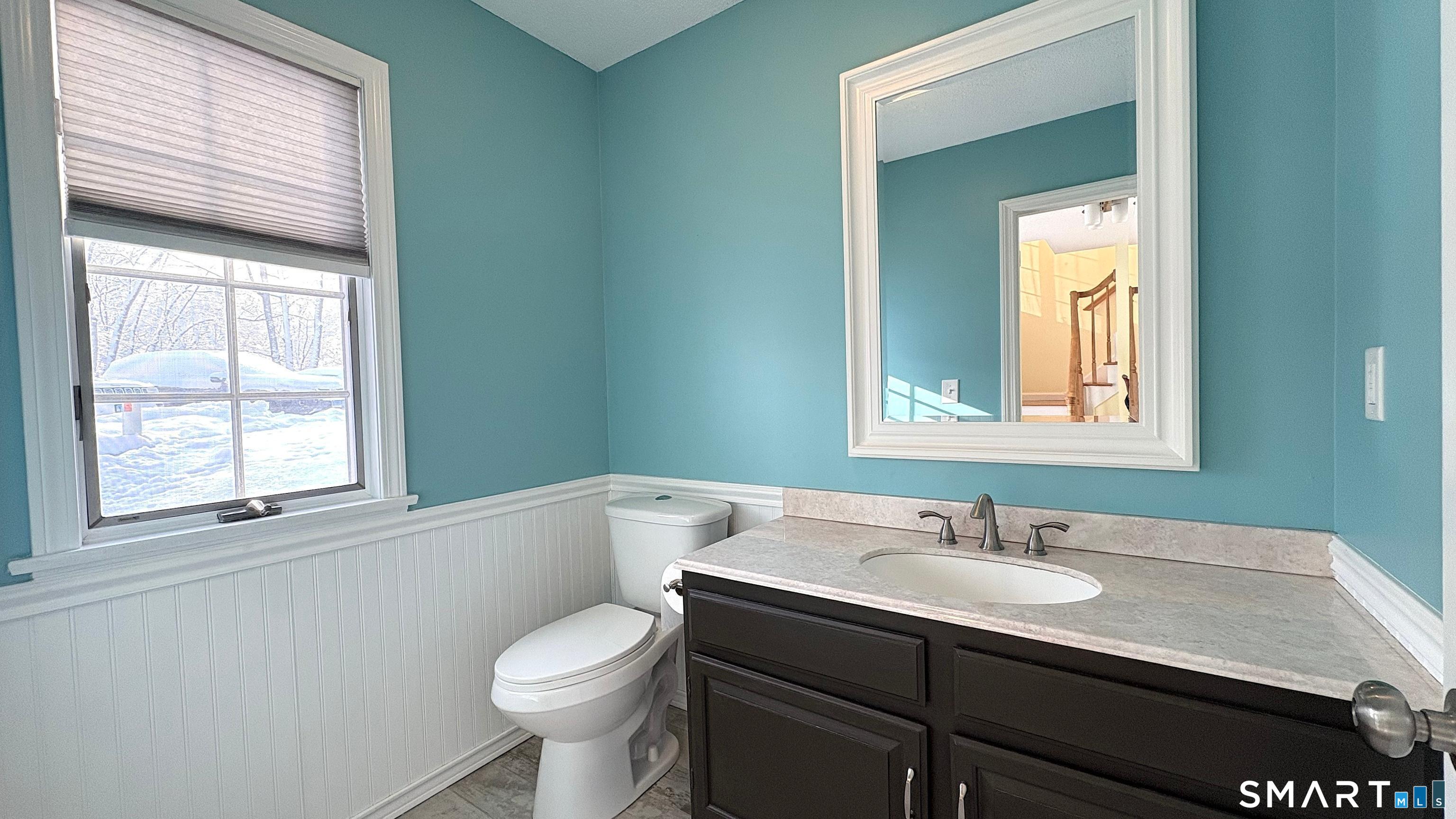 Photo 8 of 26 Julia Court, East Windsor, CT