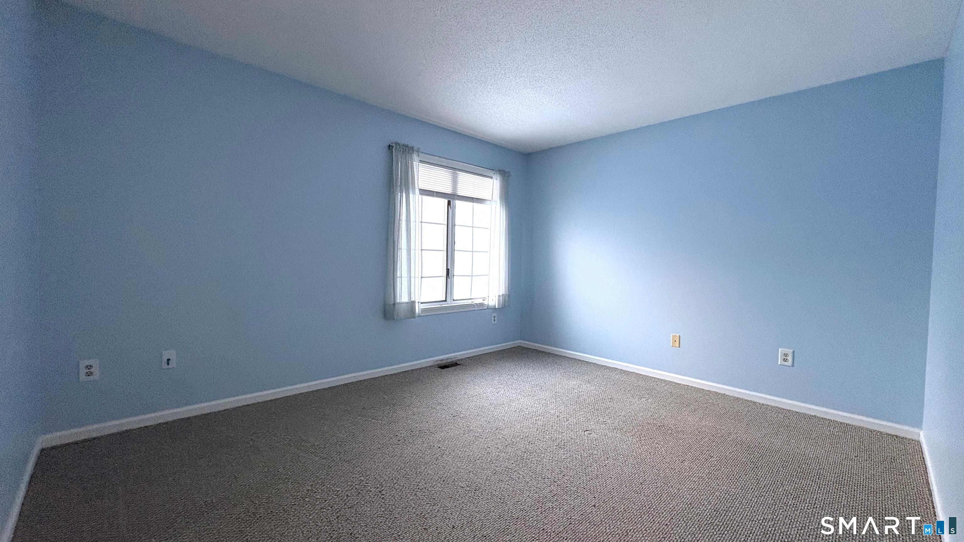 Photo 19 of 26 Julia Court, East Windsor, CT