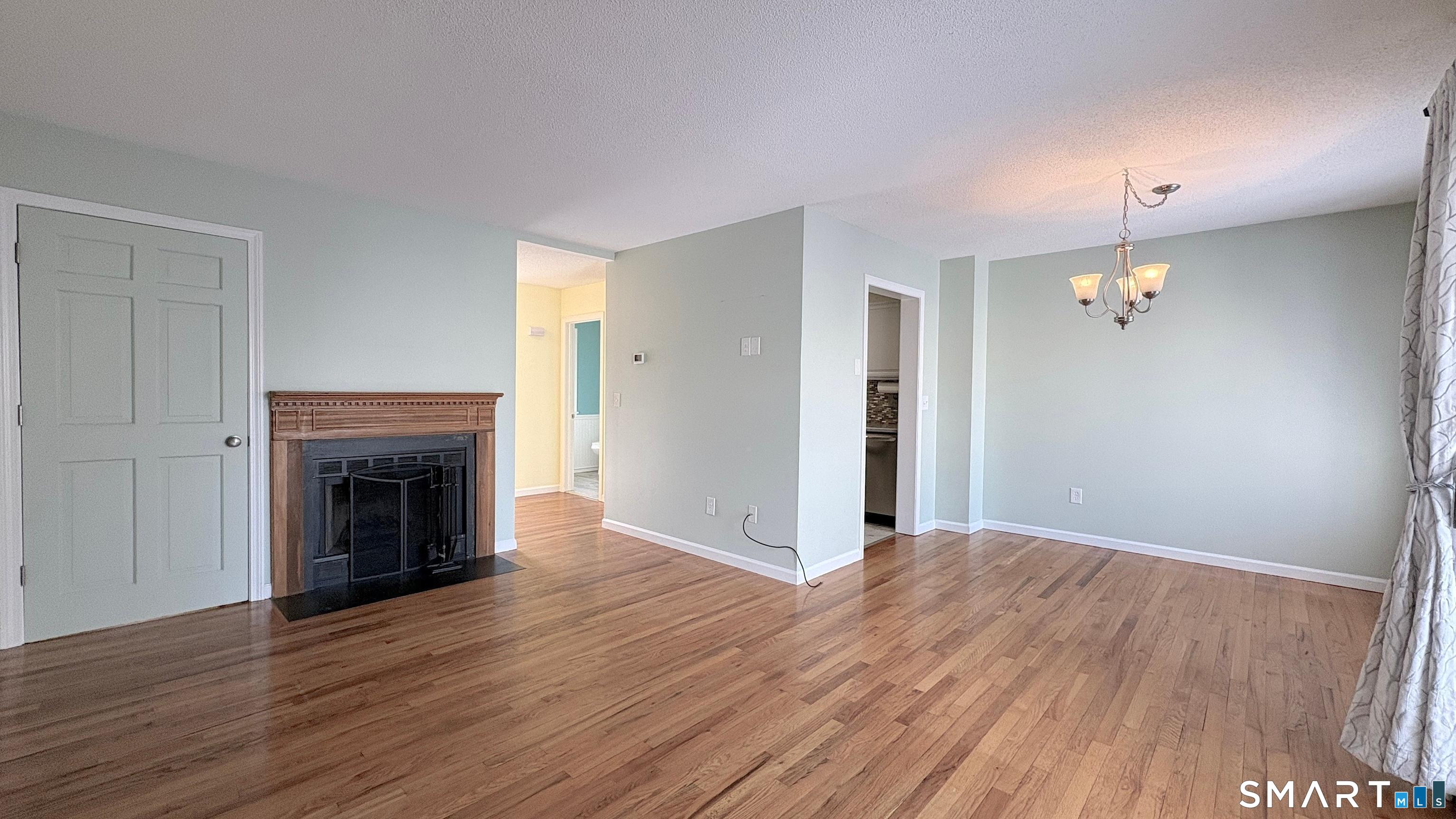 Photo 10 of 26 Julia Court, East Windsor, CT