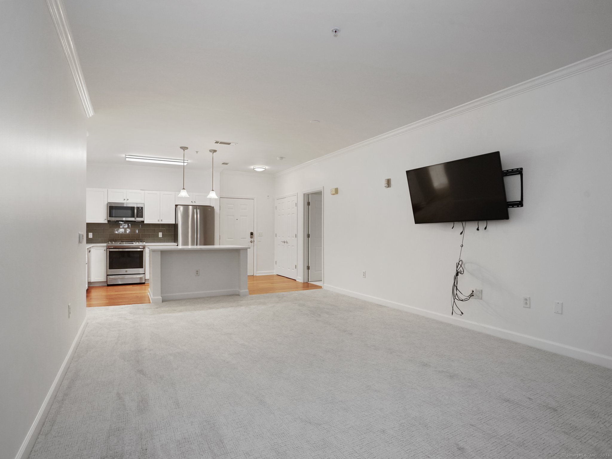 Photo 10 of 35 Broad Street, Stamford, CT