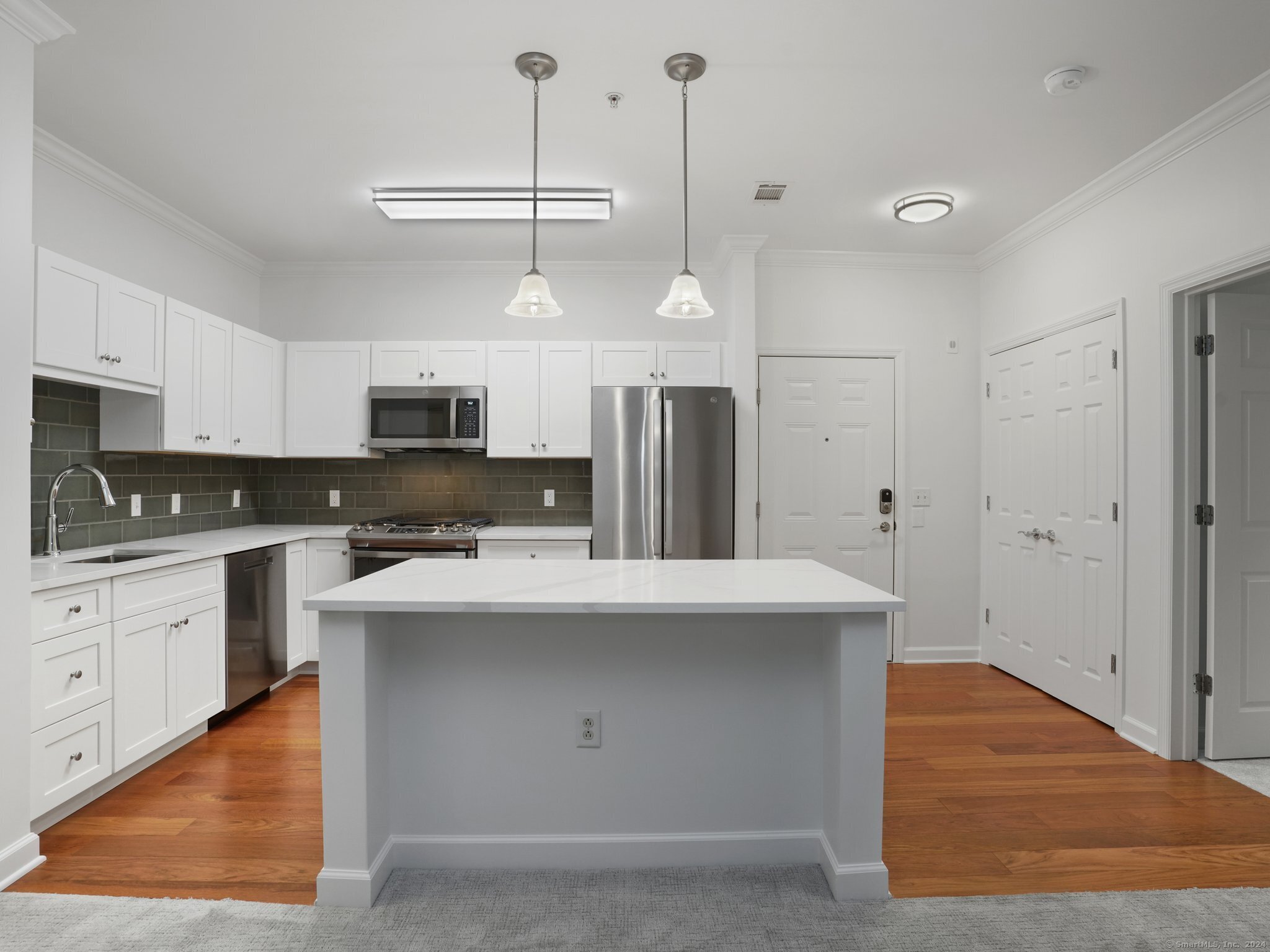 Photo 5 of 35 Broad Street, Stamford, CT