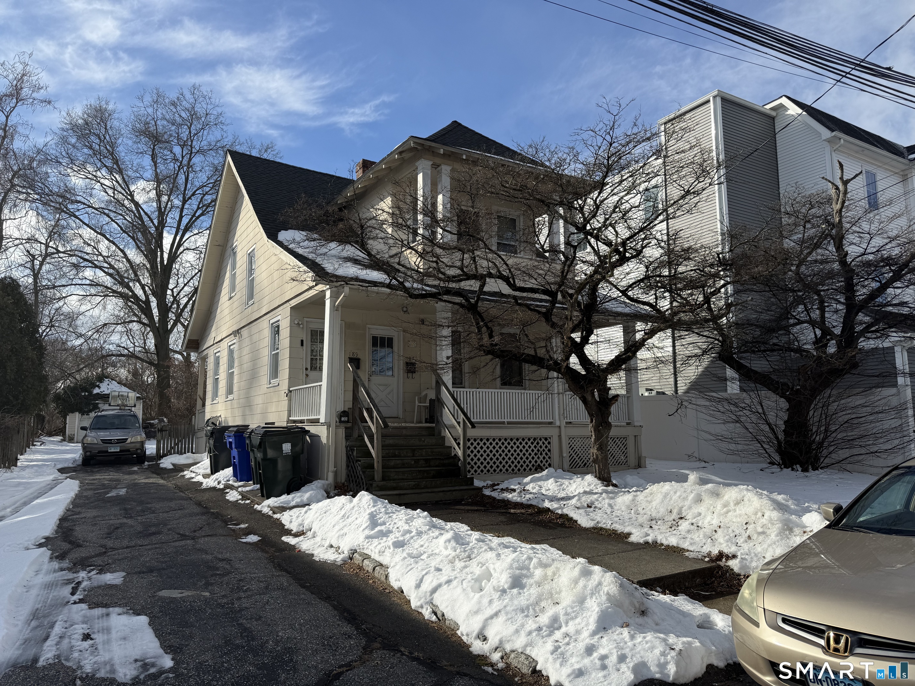 Homes for sale in Fairfield, CT | 187 Halley Ave, Fairfield, CT 06825 | MLS# 24148771