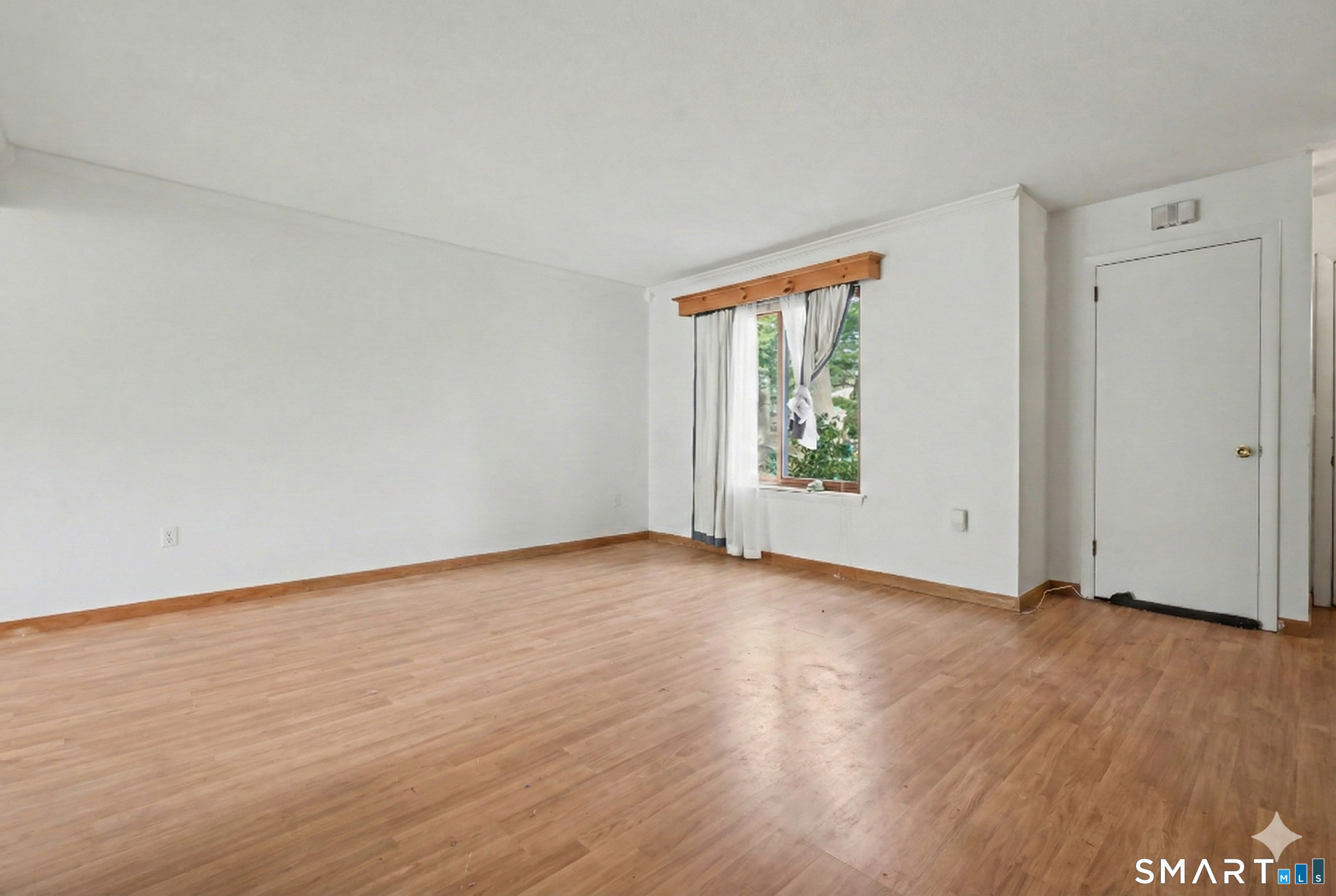 Photo 9 of 155 Cottonwood Road, Newington, CT