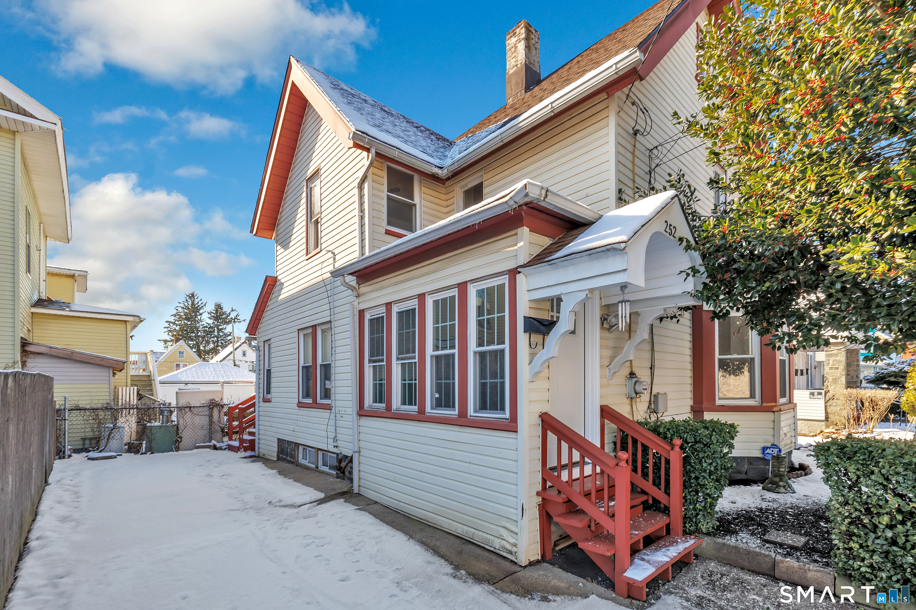 Homes for sale in Bridgeport, CT | 252 Shelton St, Bridgeport, CT 06608 | MLS# 24149949