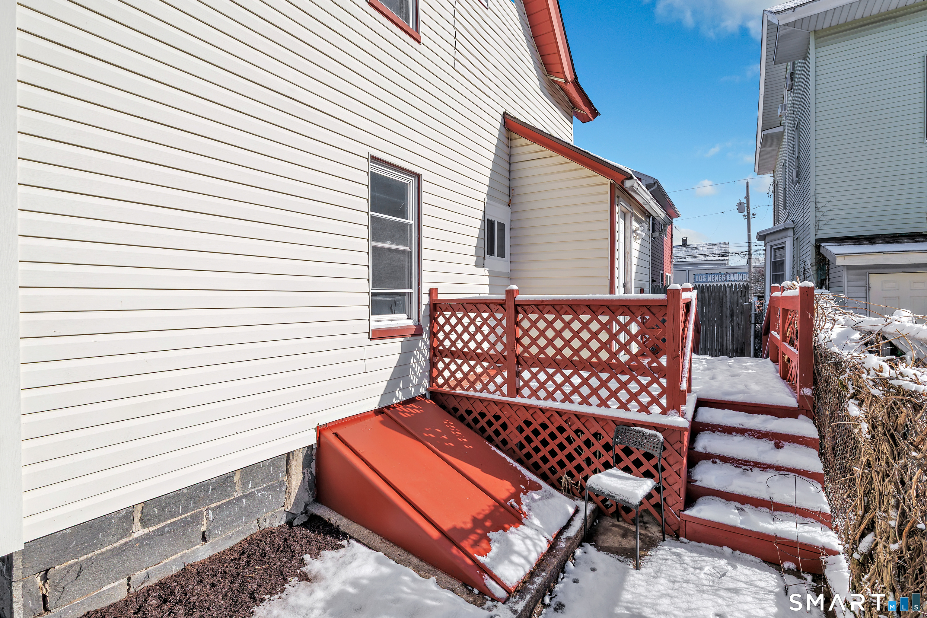 Homes for sale in Bridgeport, CT | 252 Shelton St, Bridgeport, CT 06608 | MLS# 24149949