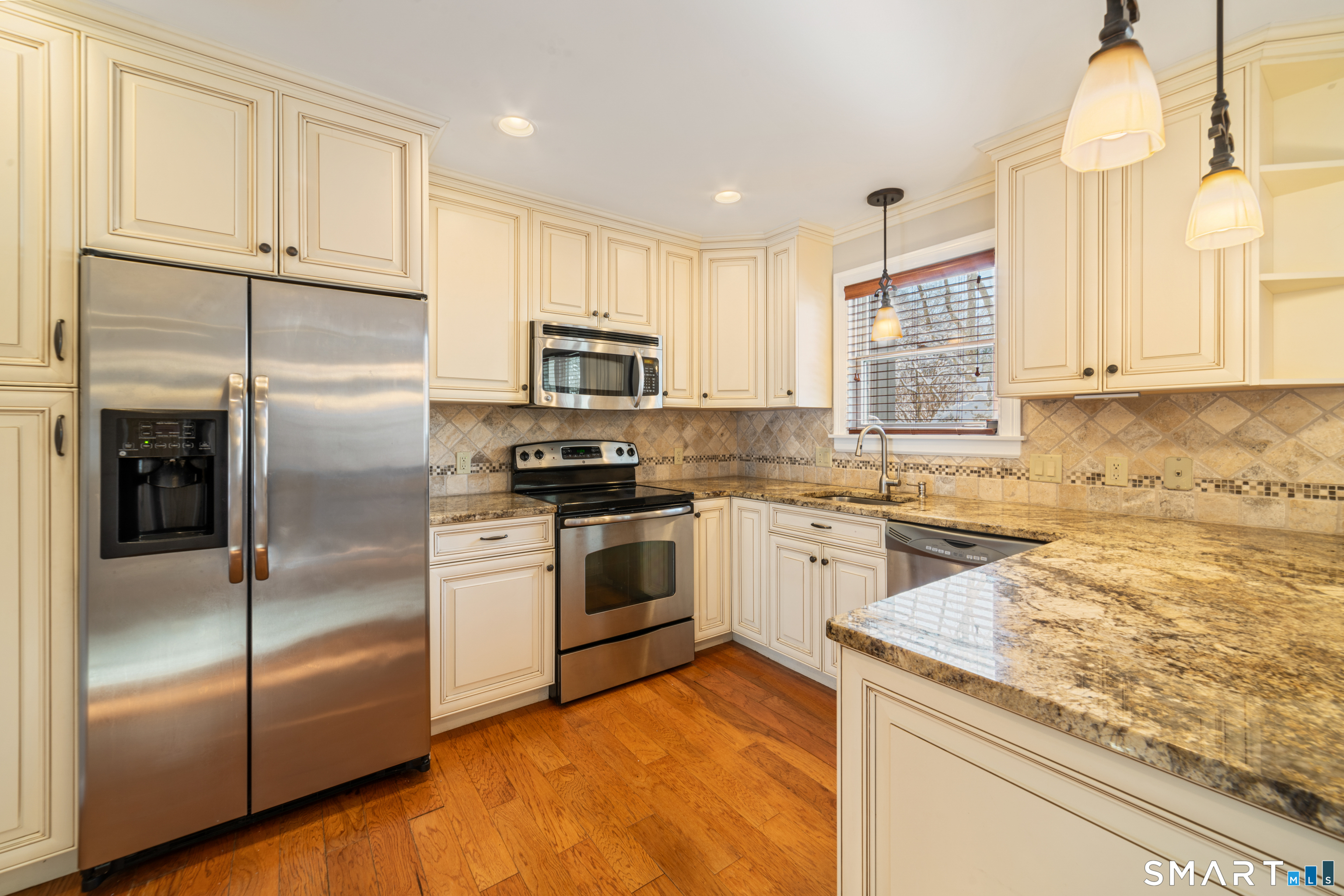 Homes for sale in Southbury, CT | 595 Heritage Vlg #A, Southbury, CT 06488 | MLS# 24149941