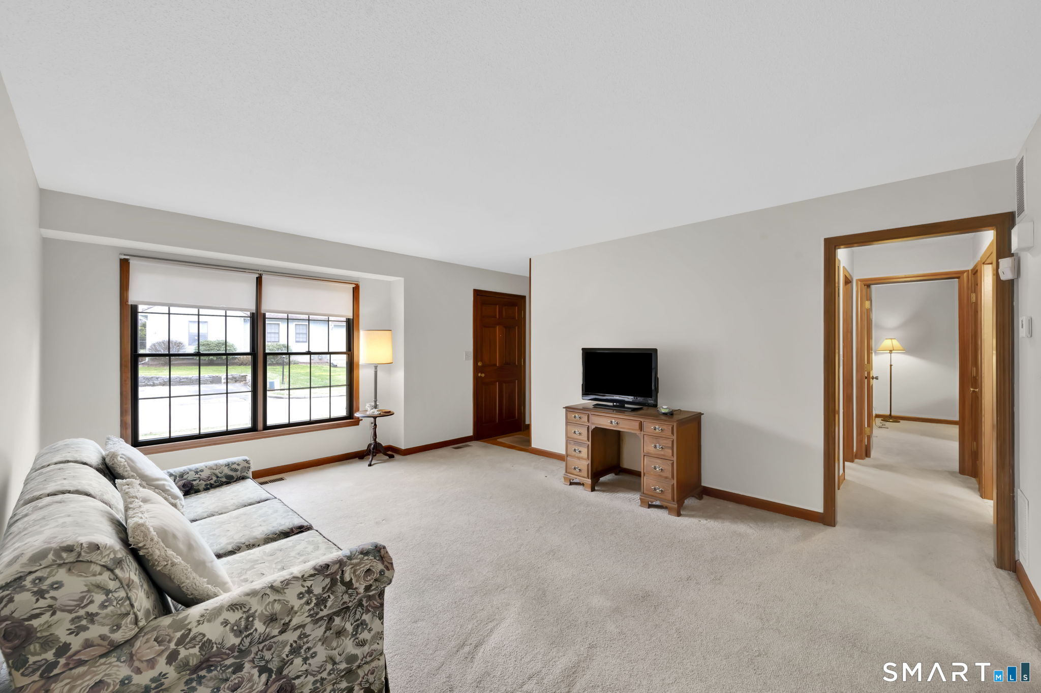 Homes for sale in Glastonbury, CT | 13 Rockhaven Dr #13, Glastonbury, CT 06033 | MLS# 24150071