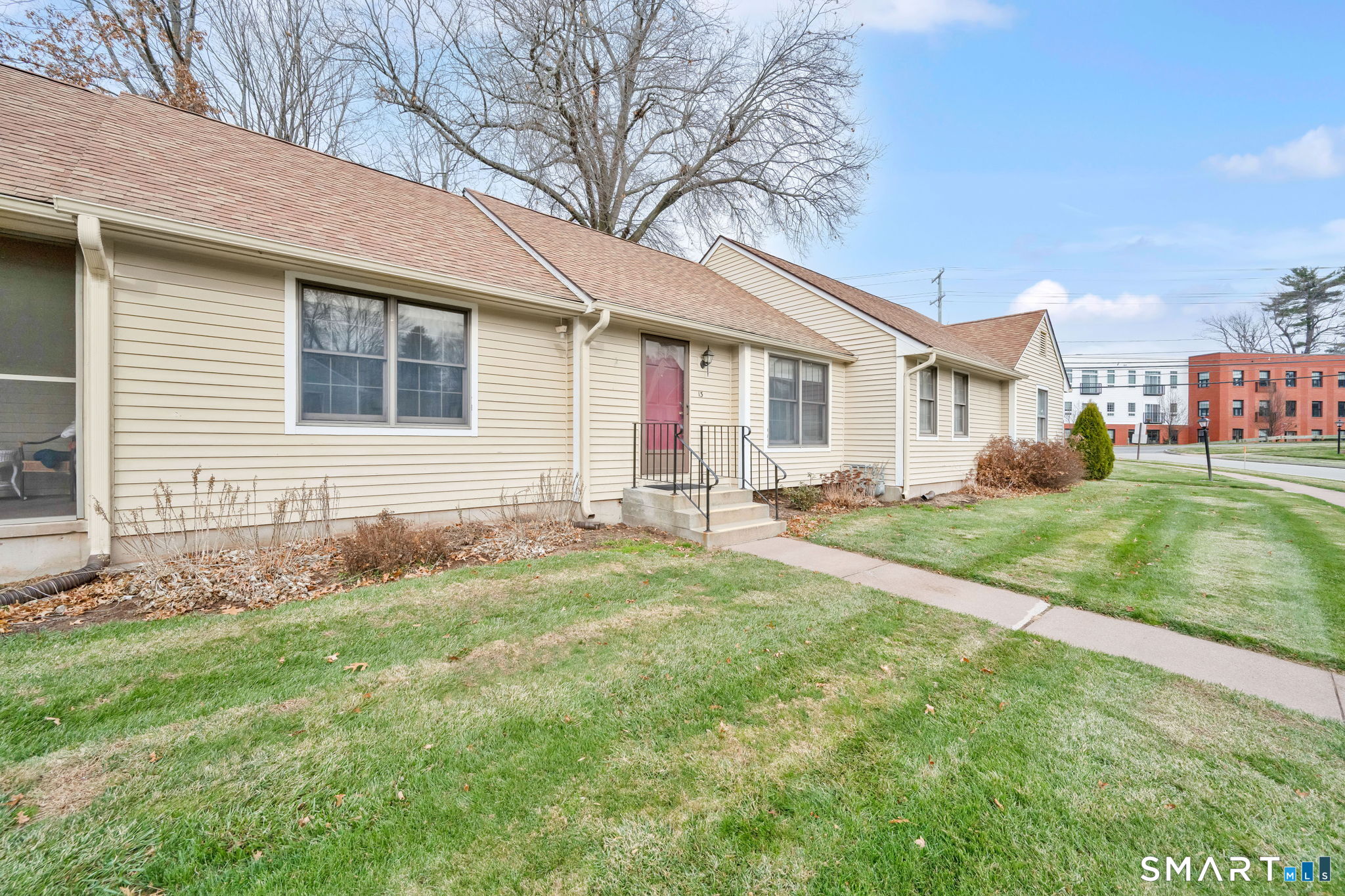 Homes for sale in Glastonbury, CT | 13 Rockhaven Dr #13, Glastonbury, CT 06033 | MLS# 24150071