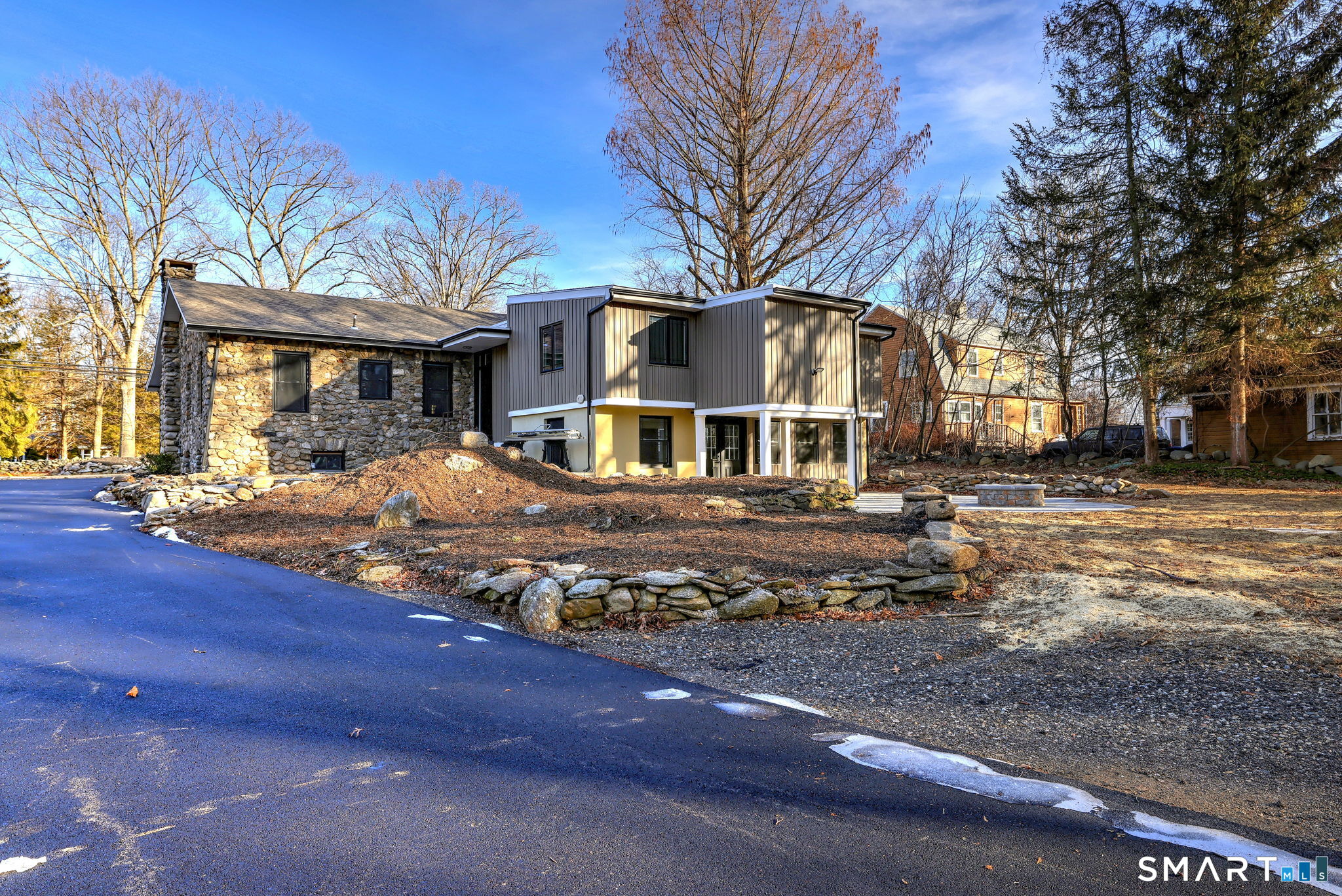 Photo 7 of 884 Grassy Hill Road, Orange, CT