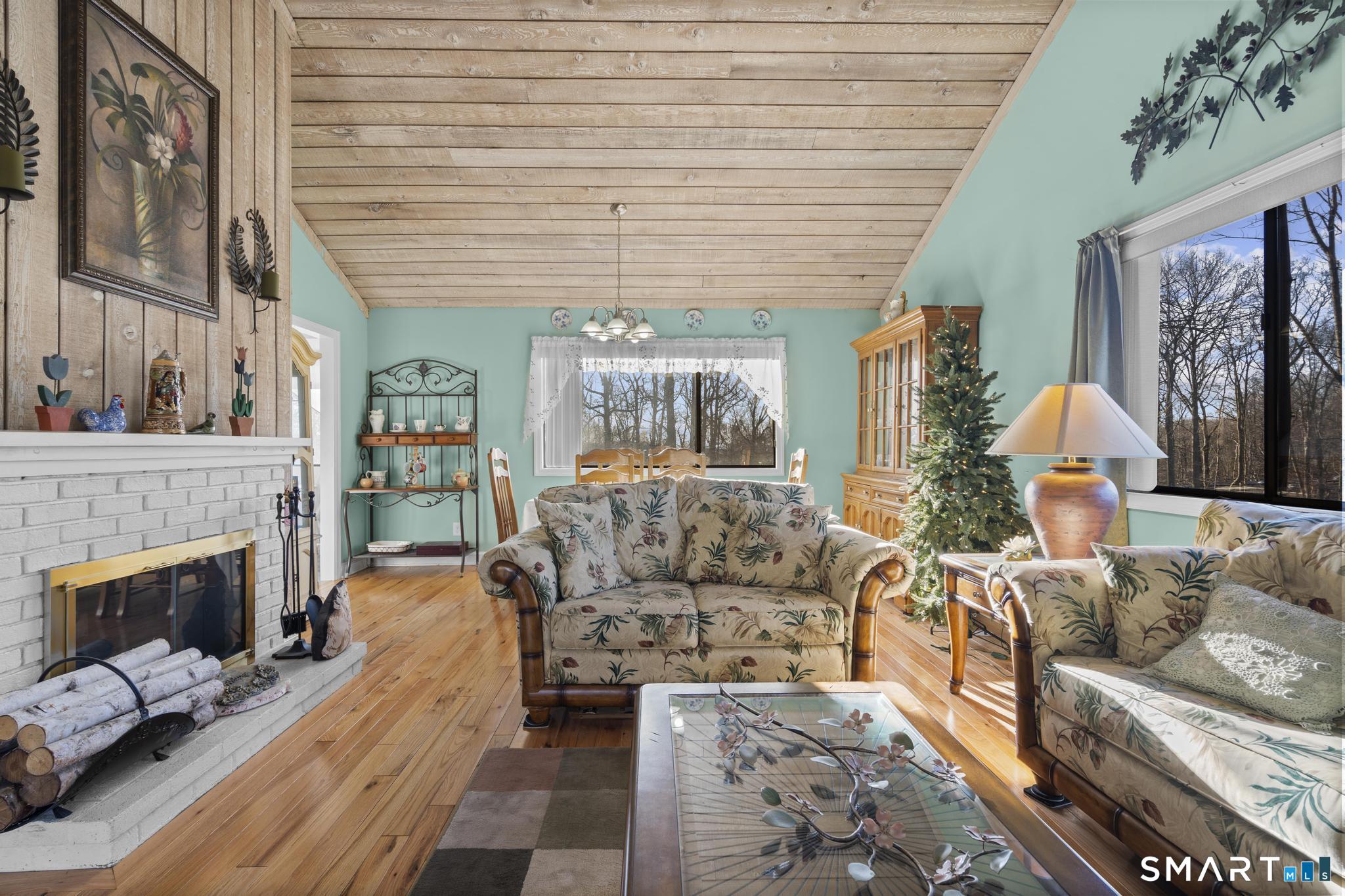 Homes for sale in Stratford, CT | 315 Navajo Ln #A, Stratford, CT 06614 | MLS# 24148423