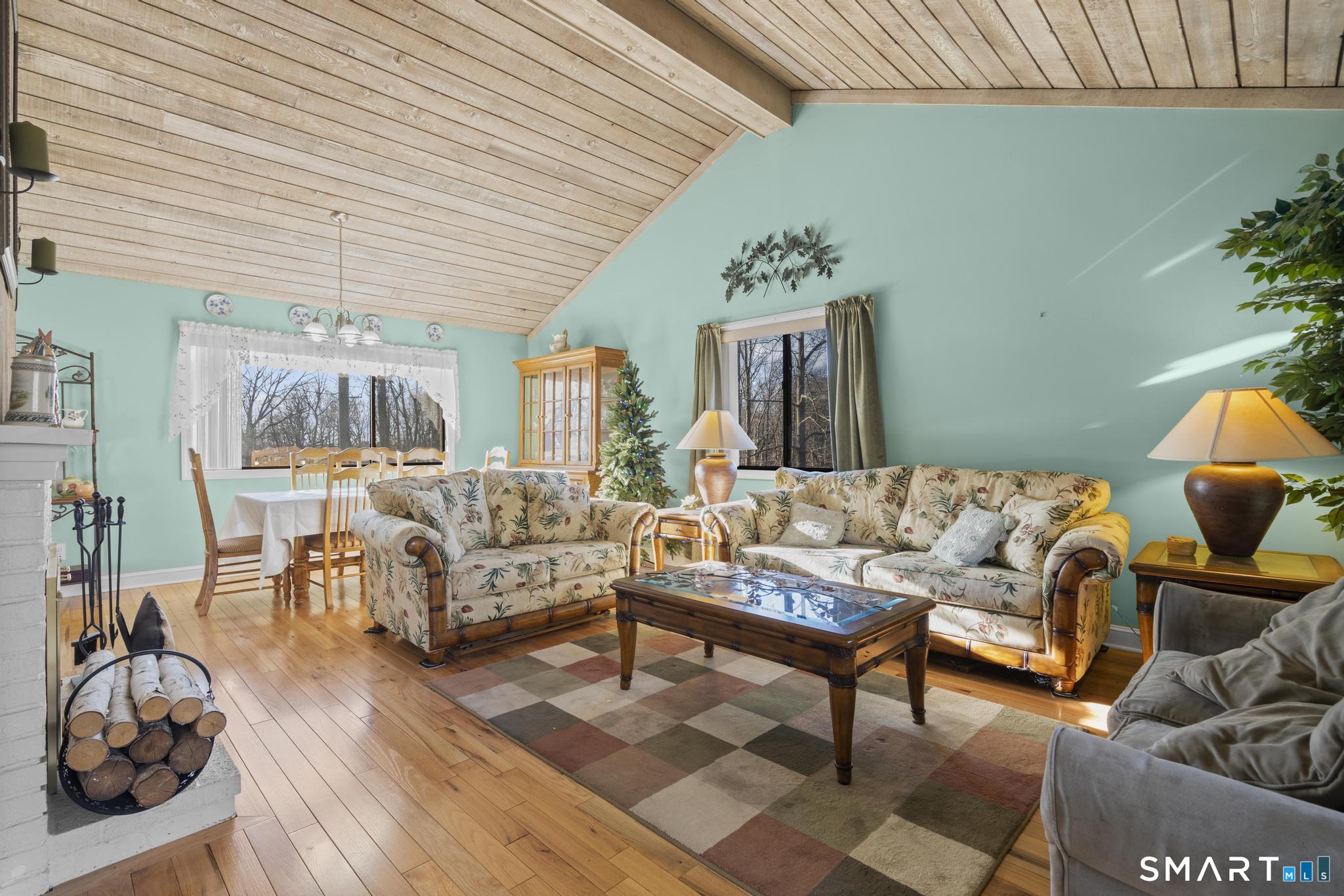 Homes for sale in Stratford, CT | 315 Navajo Ln #A, Stratford, CT 06614 | MLS# 24148423