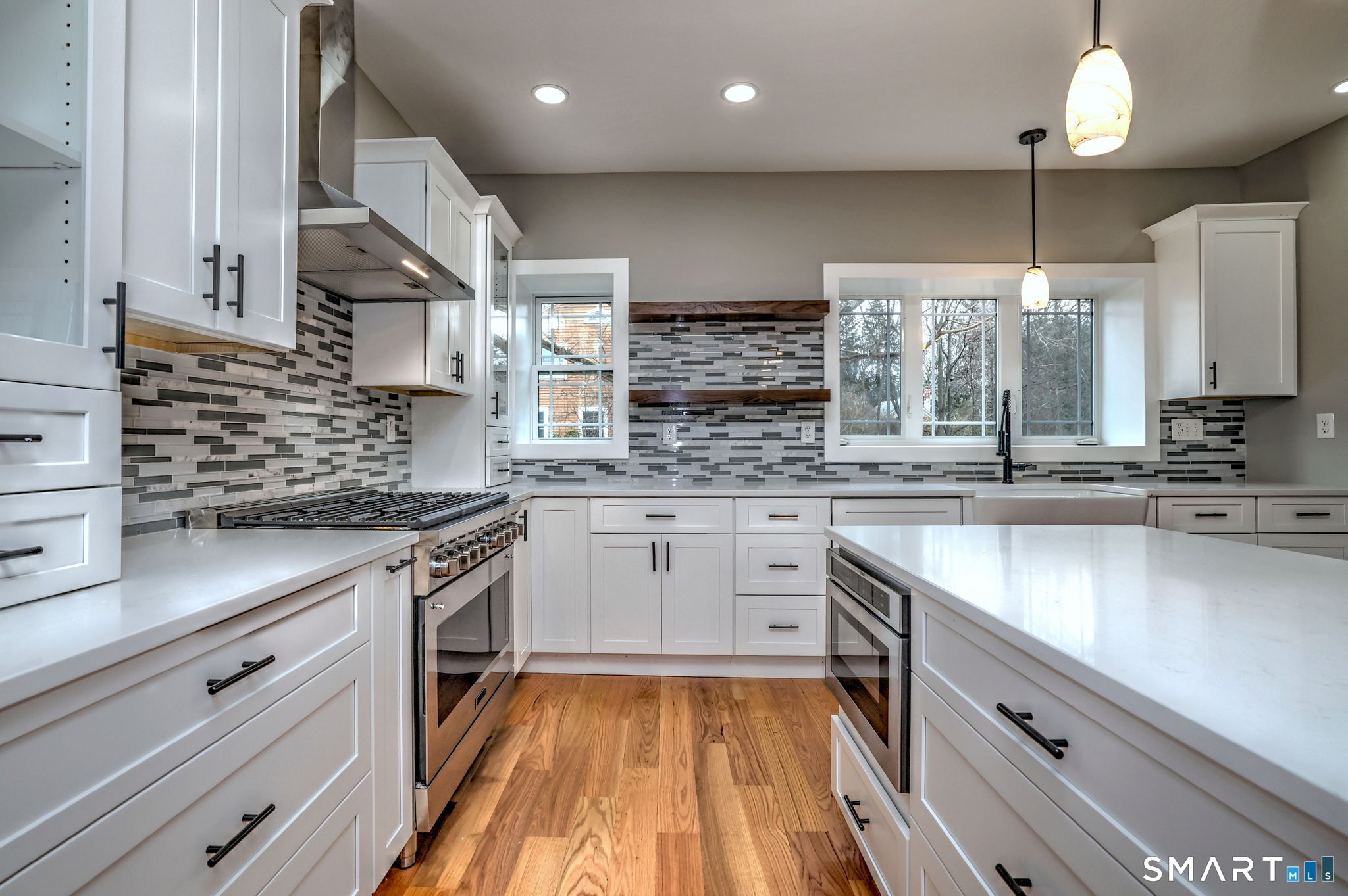 Photo 17 of 884 Grassy Hill Road, Orange, CT