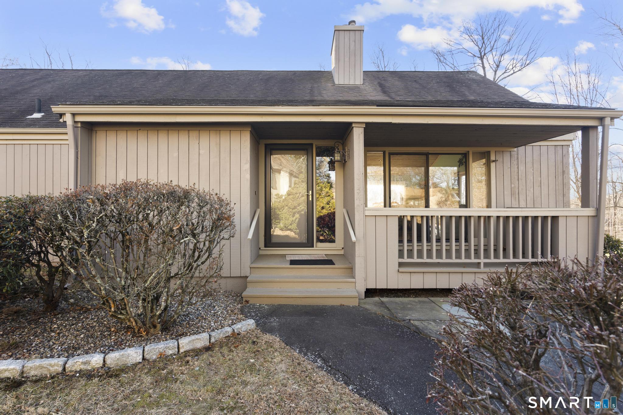 Homes for sale in Stratford, CT | 315 Navajo Ln #A, Stratford, CT 06614 | MLS# 24148423