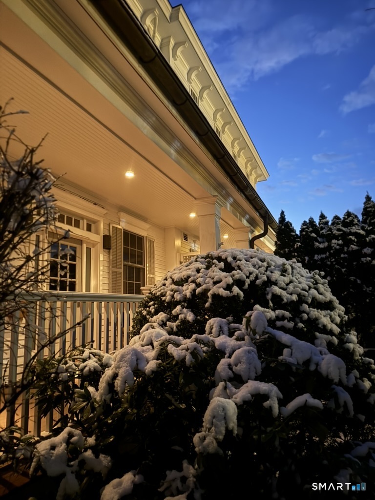 Homes for sale in Norwalk, CT | 166 Rowayton Ave #2, Norwalk, CT 06853 | MLS# 24120144