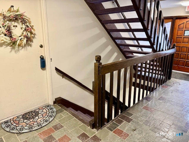 Homes for sale in Brookfield, CT | 4 Arlington Ct #4, Brookfield, CT 06804 | MLS# 24150065