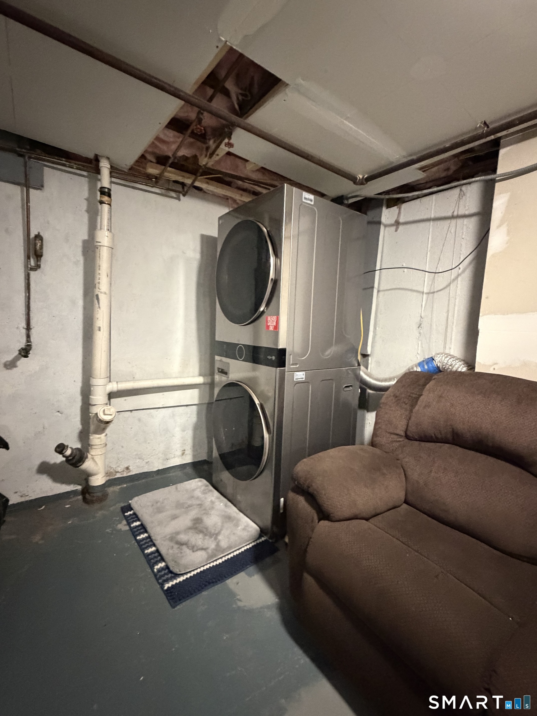 Homes for sale in Plainville, CT | 19 Maple St, Plainville, CT 06062 | MLS# 24149814