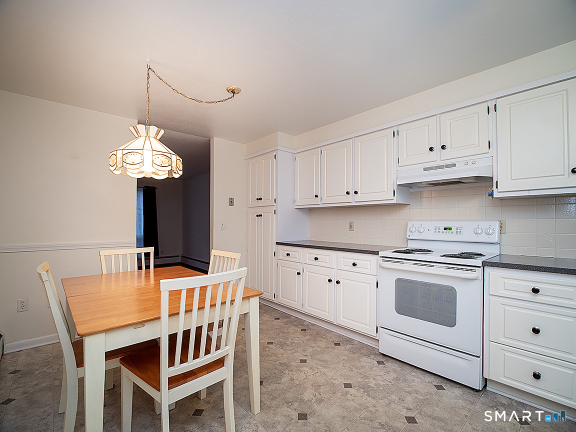 Homes for sale in Hamden, CT | 93 Centerbrook Ave #93, Hamden, CT 06514 | MLS# 24150106