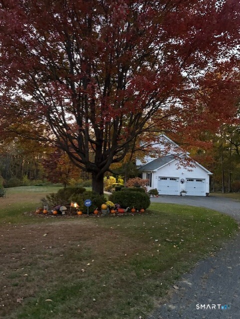 Homes for sale in New Milford, CT | 15 Mulberry Ln, New Milford, CT 06776 | MLS# 24149770